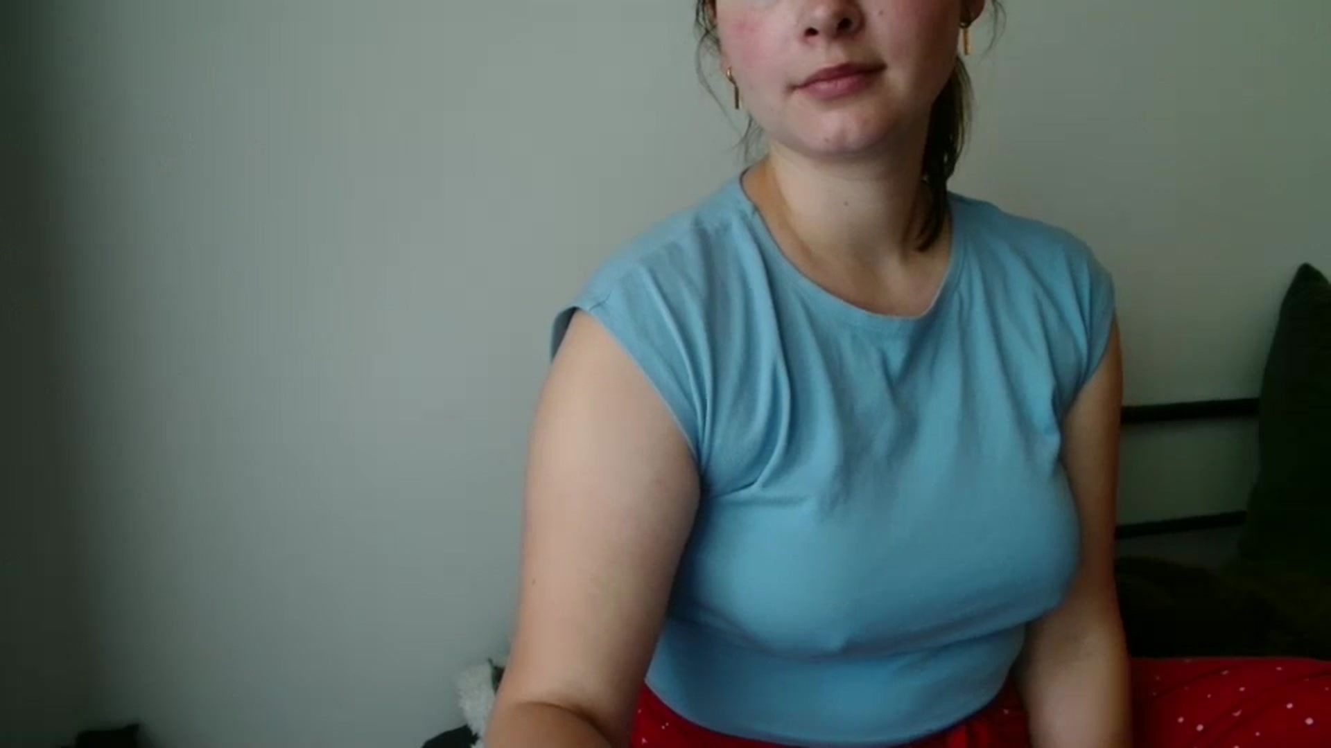 Gallery image thumbnail from MisssLove_is's myfreecams stream on, 09/13/2025, 17:28 image 12 of 20