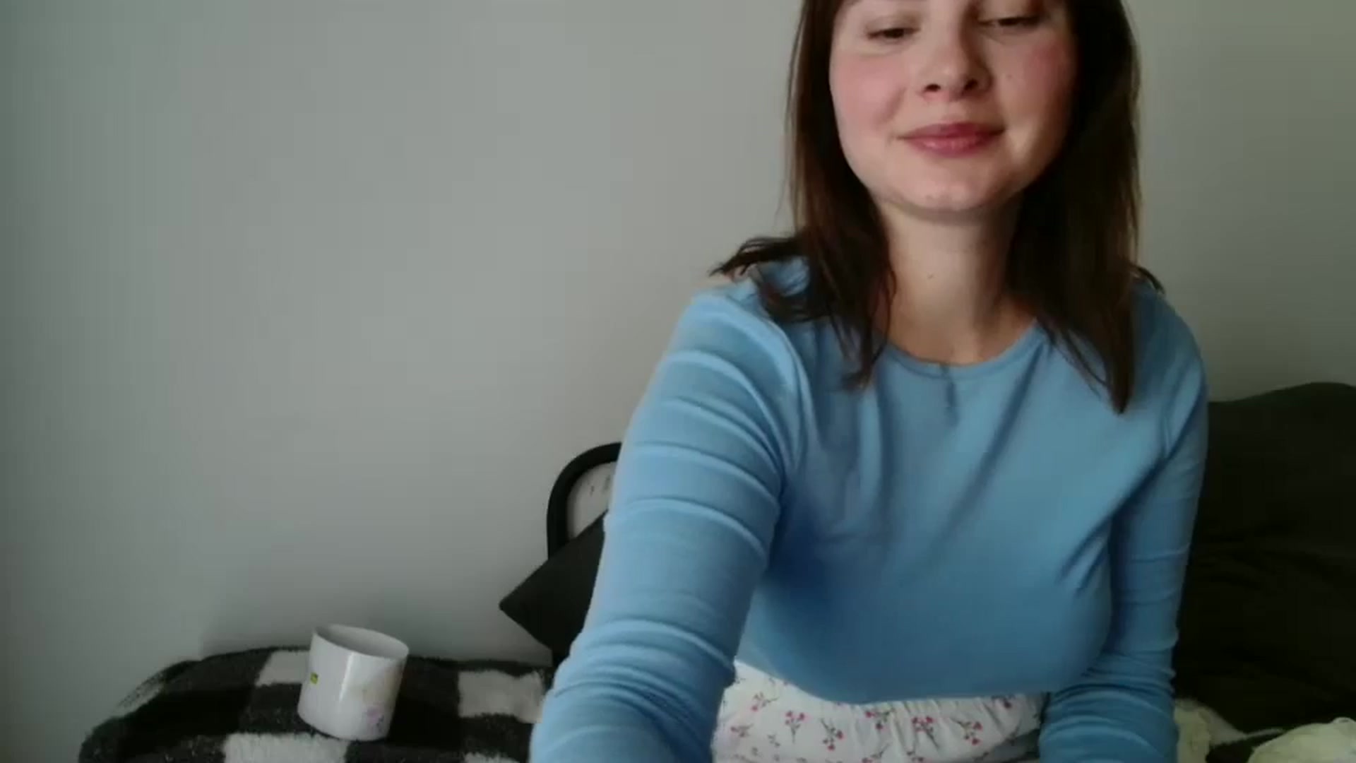 Gallery image thumbnail from MisssLove_is's myfreecams stream on, 09/15/2025, 16:21 image 9 of 20