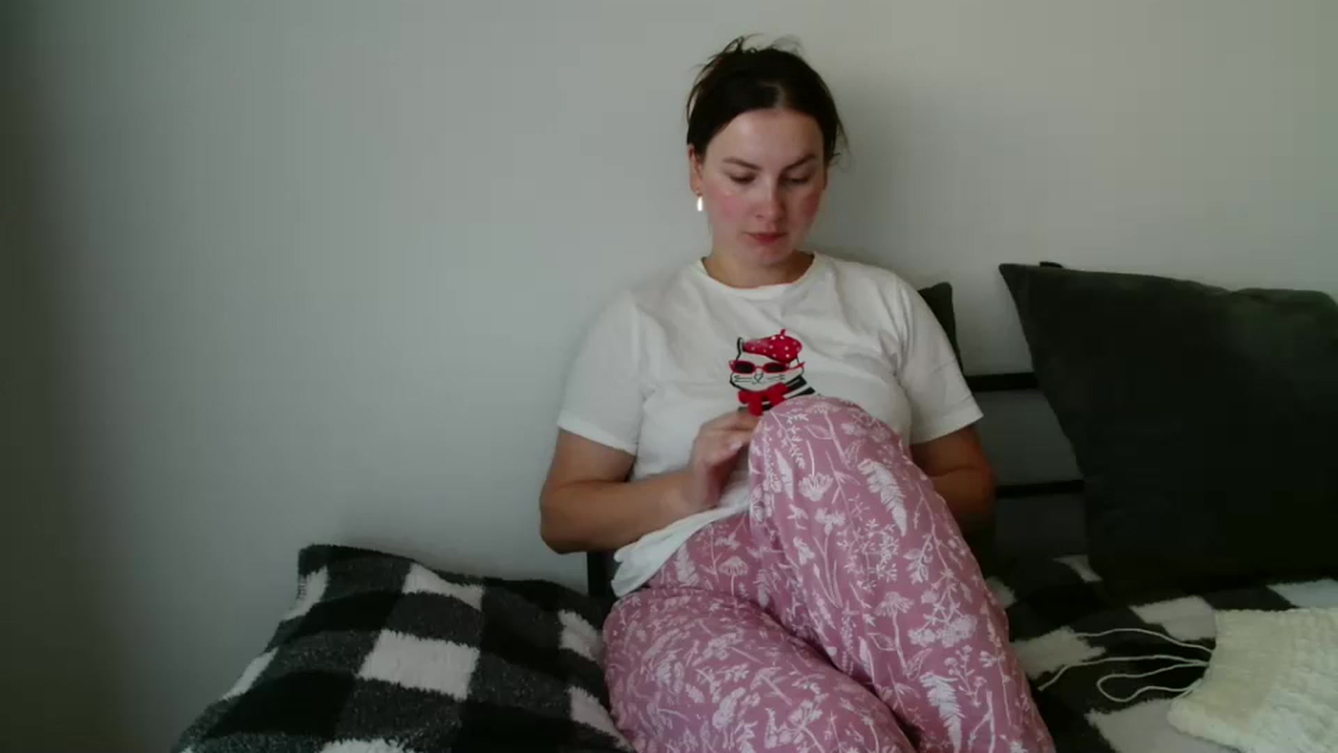Gallery image thumbnail from MisssLove_is's myfreecams stream on, 09/16/2025, 13:04 image 19 of 20
