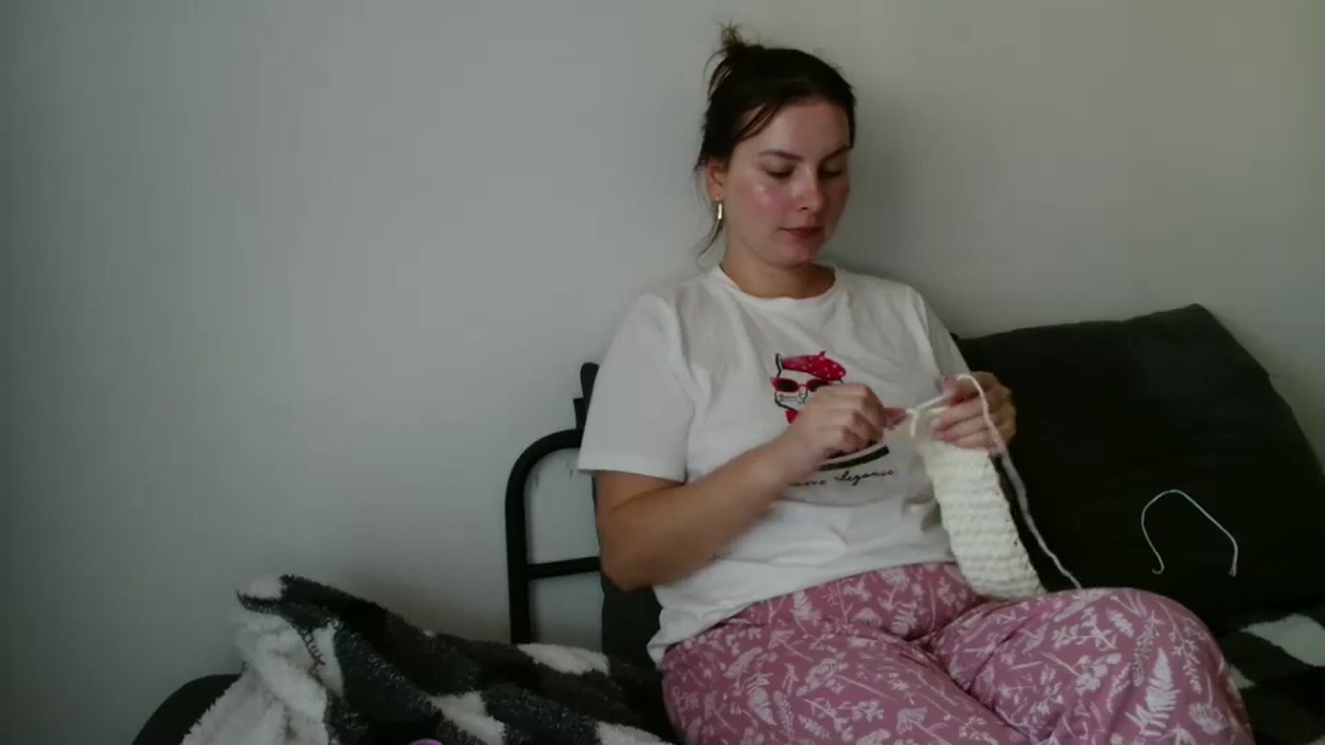 Gallery image thumbnail from MisssLove_is's myfreecams stream on, 09/16/2025, 15:13 image 2 of 20
