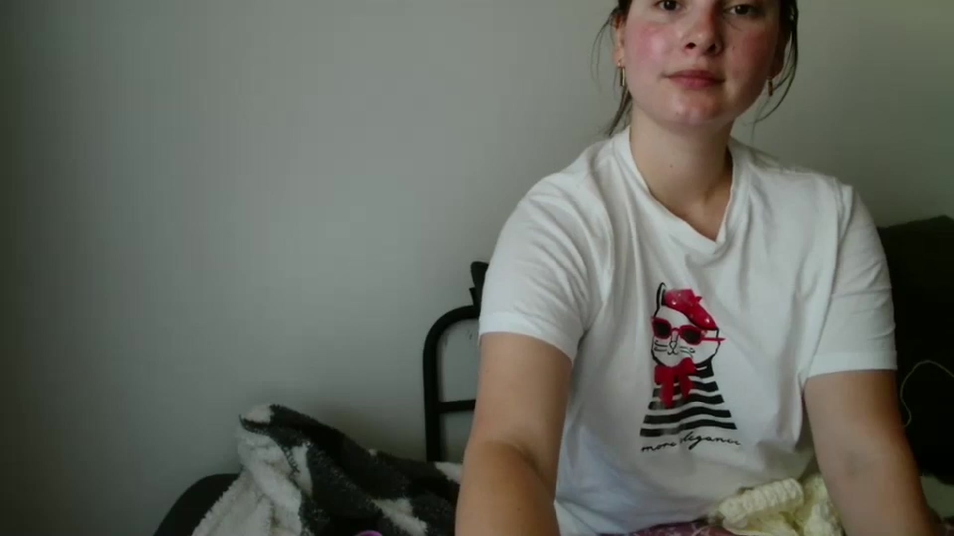 Gallery image thumbnail from MisssLove_is's myfreecams stream on, 09/16/2025, 15:13 image 16 of 20