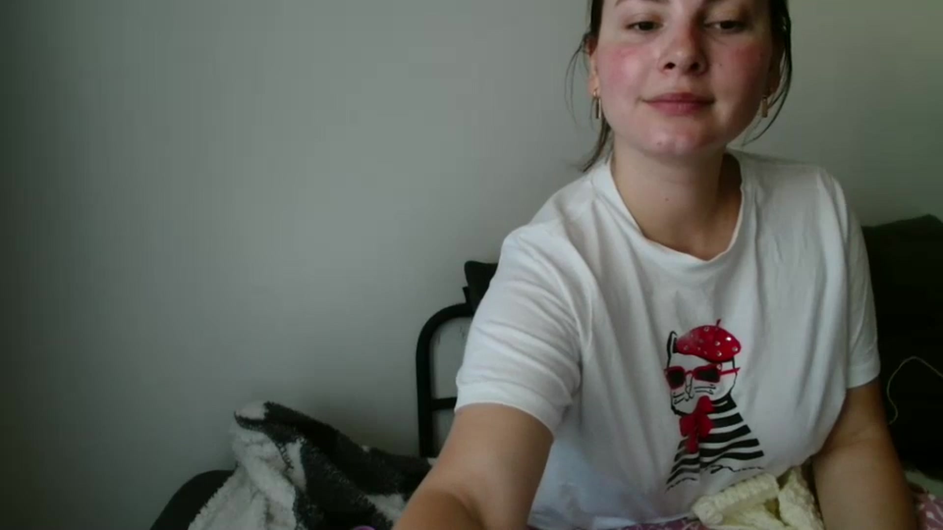 Gallery image thumbnail from MisssLove_is's myfreecams stream on, 09/16/2025, 15:13 image 14 of 20