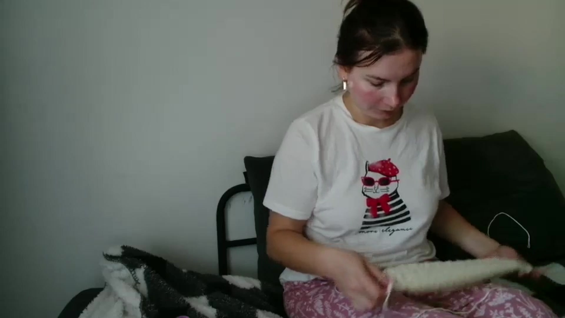 Gallery image thumbnail from MisssLove_is's myfreecams stream on, 09/16/2025, 15:13 image 3 of 20