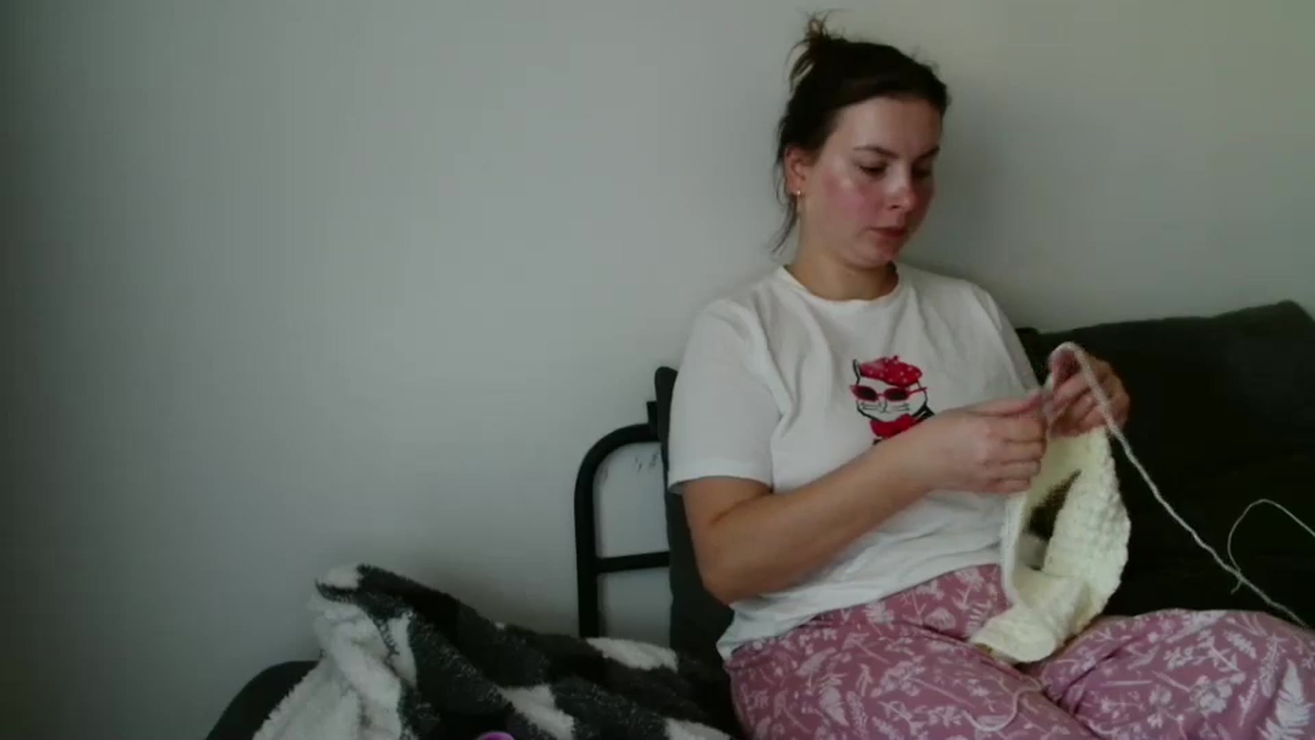 Gallery image thumbnail from MisssLove_is's myfreecams stream on, 09/16/2025, 15:13 image 10 of 20