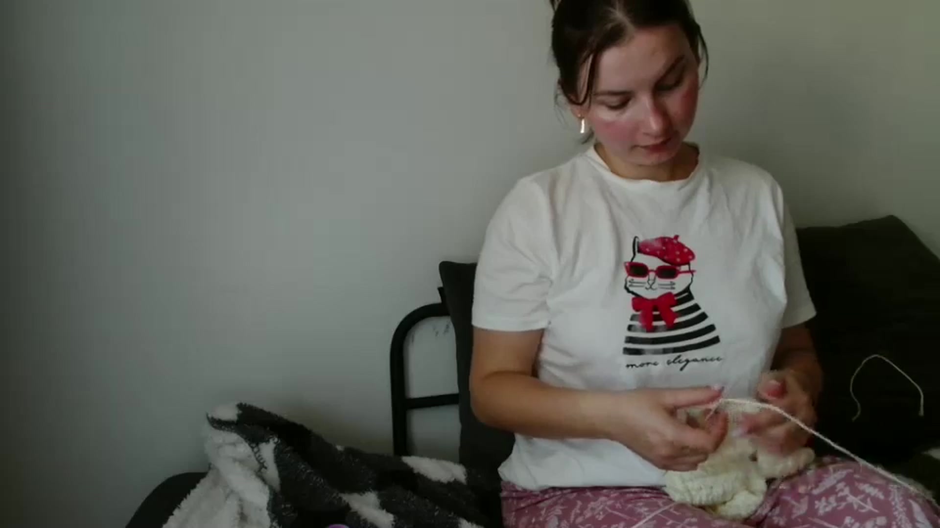 Gallery image thumbnail from MisssLove_is's myfreecams stream on, 09/16/2025, 15:13 image 17 of 20
