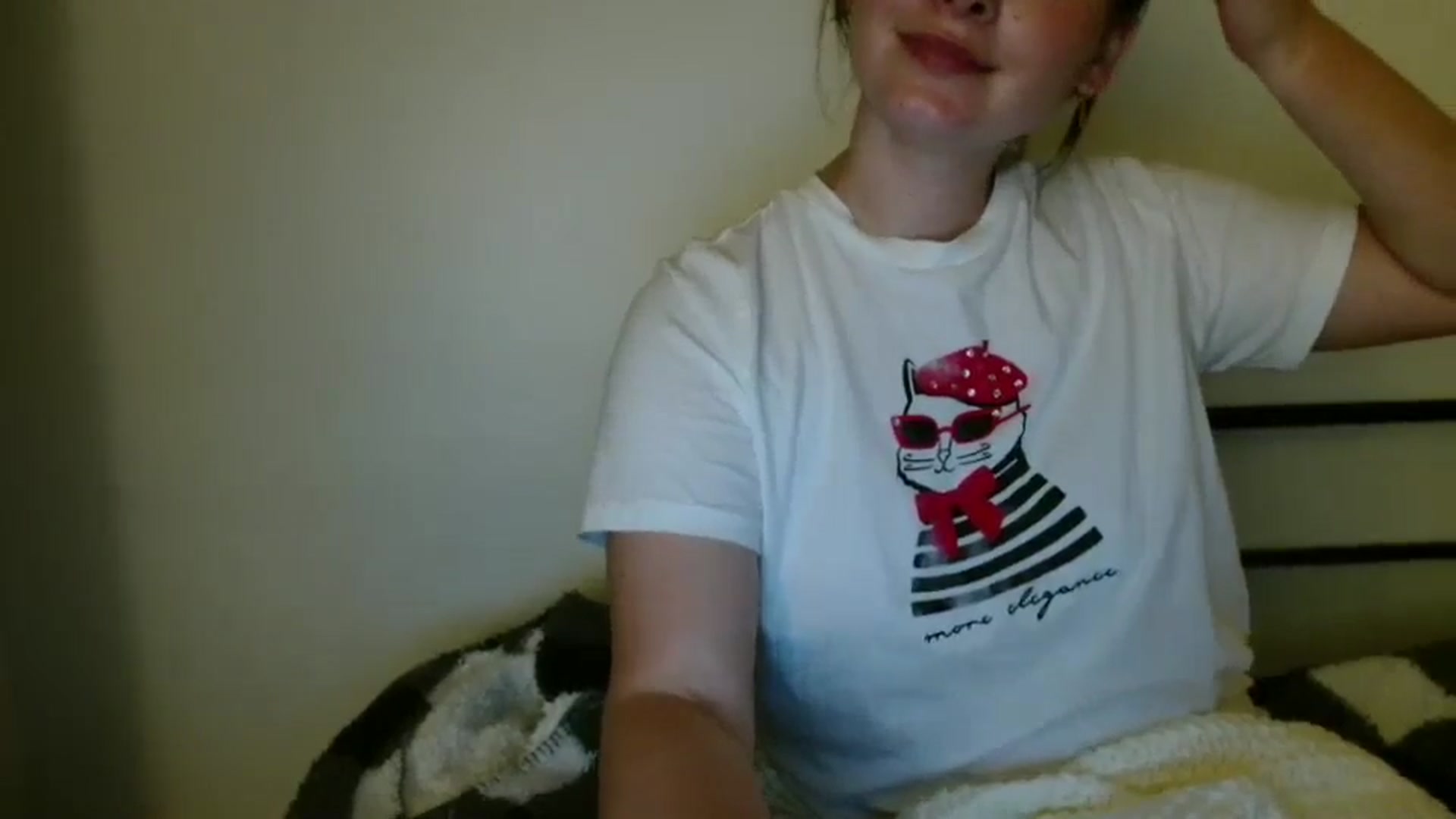 Gallery image thumbnail from MisssLove_is's myfreecams stream on, 09/17/2025, 23:36 image 9 of 20