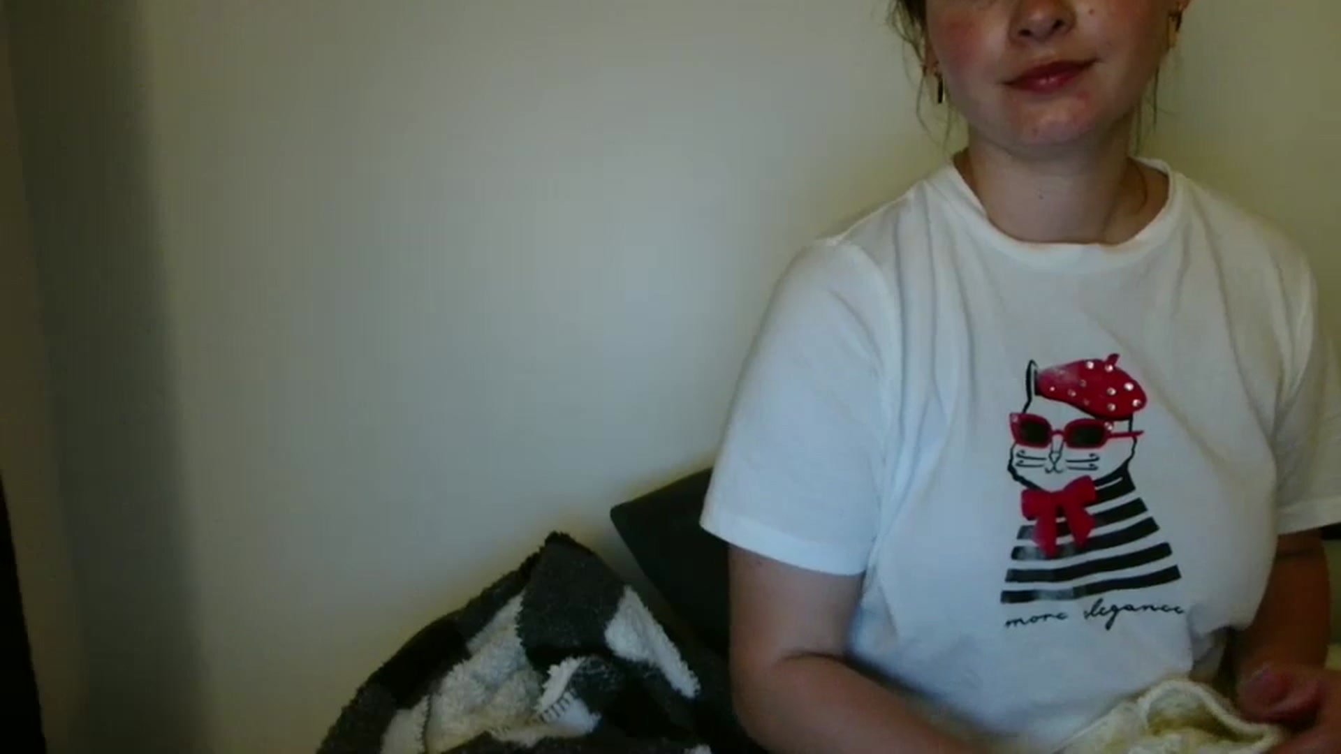 Gallery image thumbnail from MisssLove_is's myfreecams stream on, 09/17/2025, 23:36 image 18 of 20