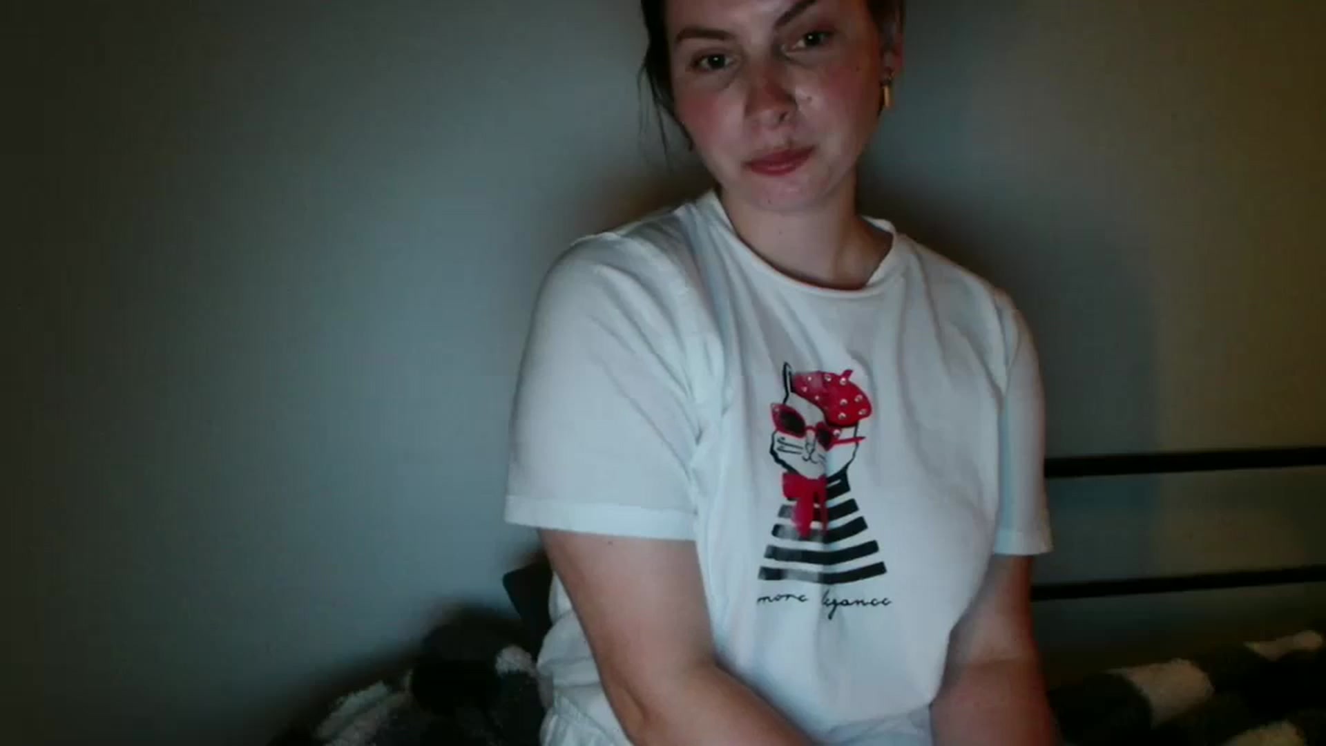 Gallery image thumbnail from MisssLove_is's myfreecams stream on, 09/17/2025, 23:36 image 3 of 20
