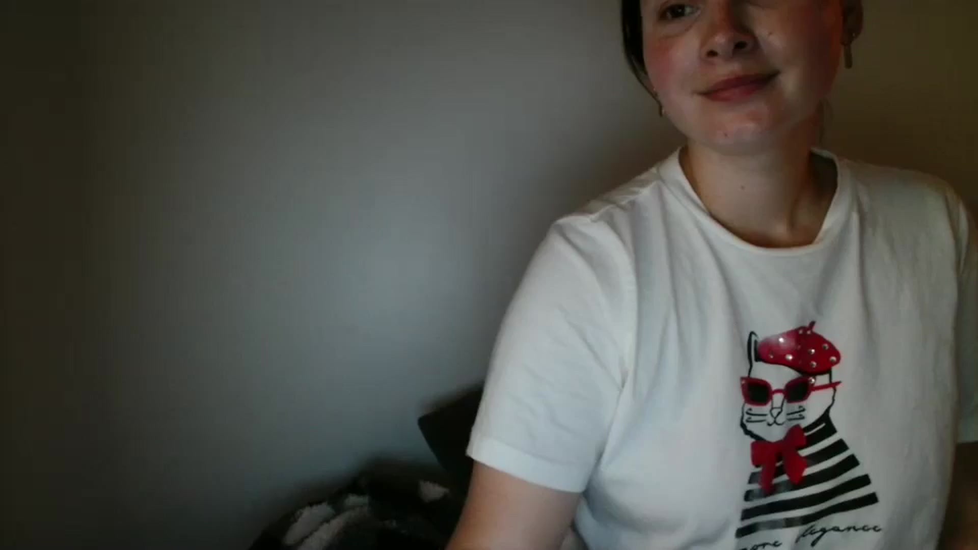Gallery image thumbnail from MisssLove_is's myfreecams stream on, 09/17/2025, 23:36 image 1 of 20