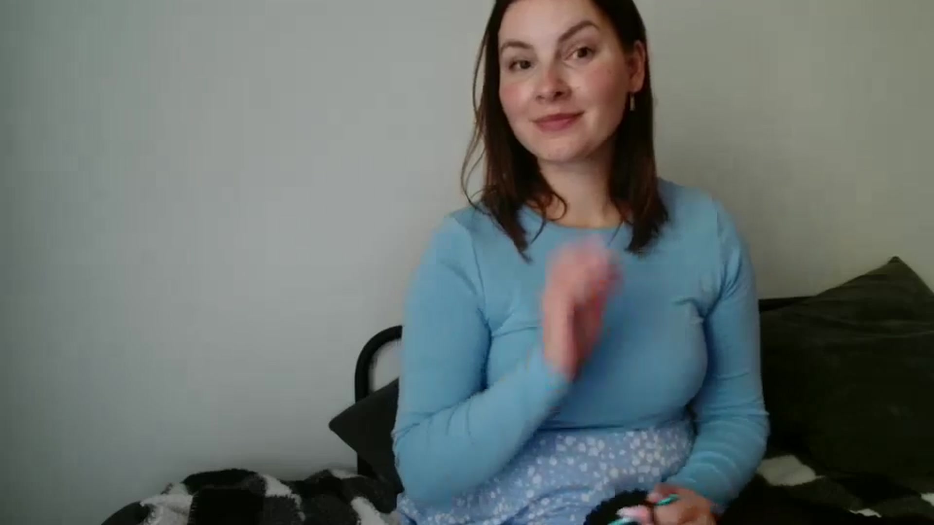 Gallery image thumbnail from MisssLove_is's myfreecams stream on, 09/19/2025, 19:33 image 17 of 20