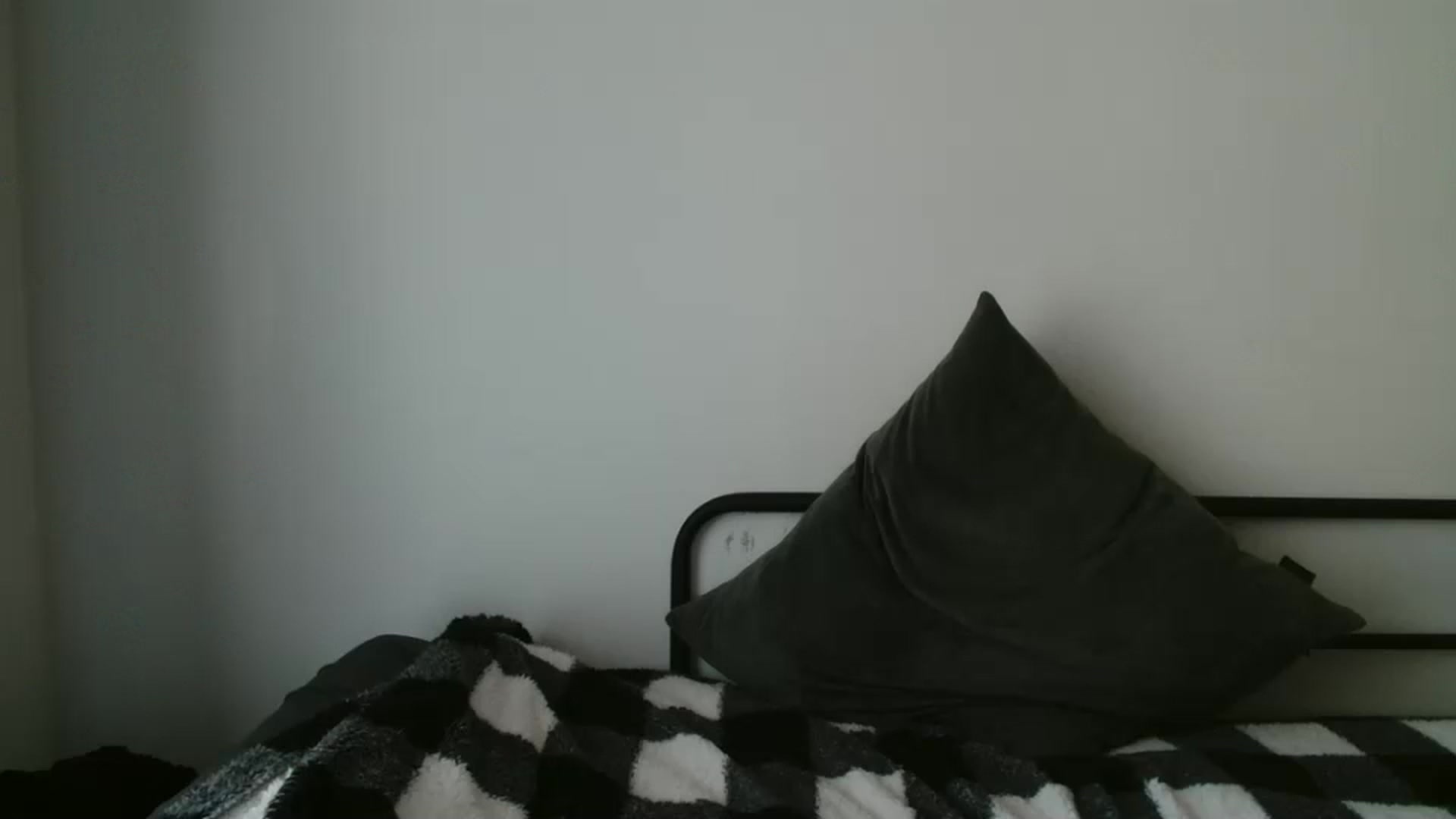 Gallery image thumbnail from MisssLove_is's myfreecams stream on, 09/29/2025, 16:36 image 17 of 20