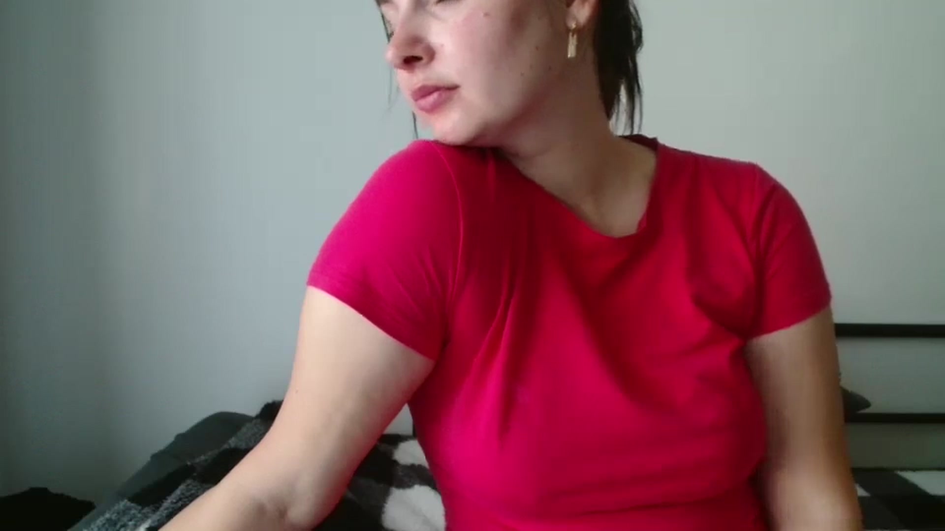 Gallery image thumbnail from MisssLove_is's myfreecams stream on, 09/29/2025, 16:36 image 12 of 20