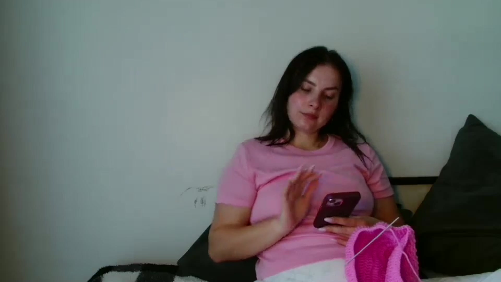 Gallery image thumbnail from MisssLove_is's myfreecams stream on, 10/08/2025, 16:36 image 15 of 20