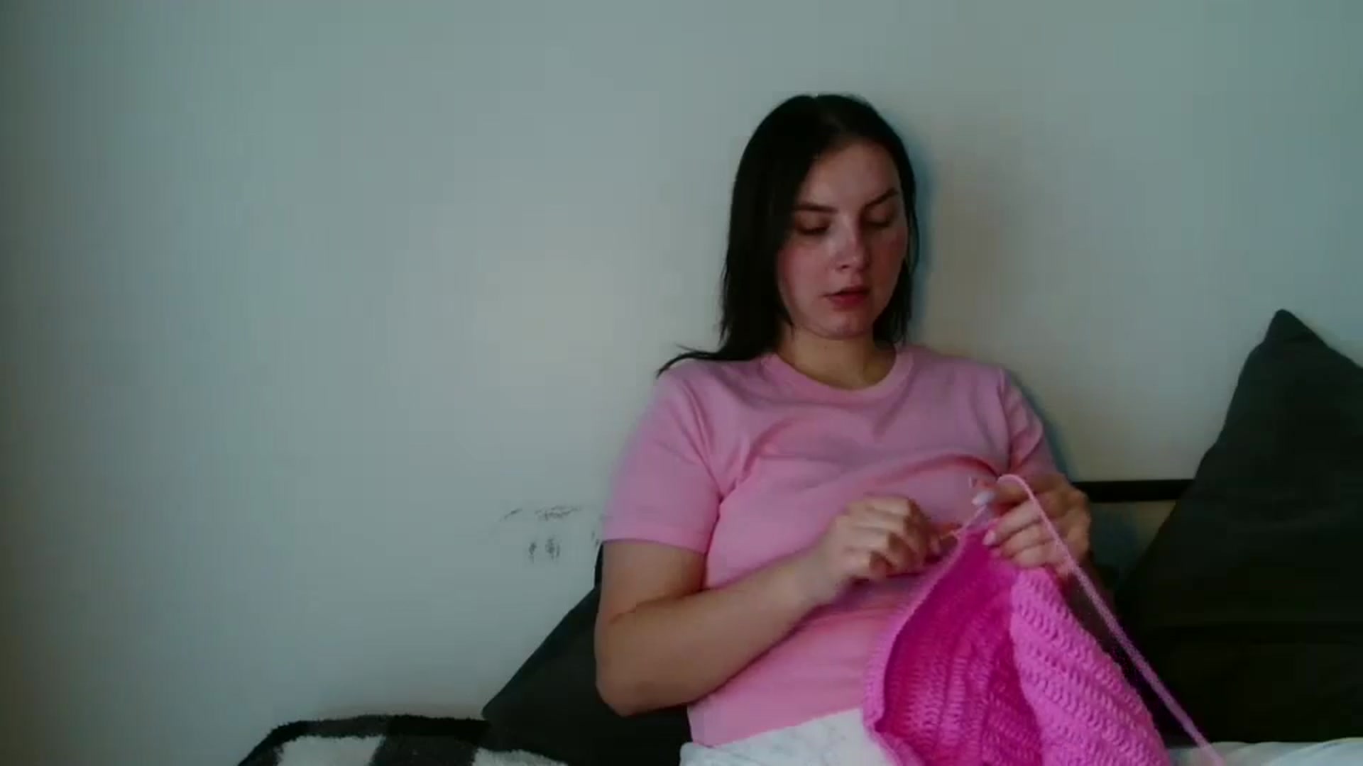 Gallery image thumbnail from MisssLove_is's myfreecams stream on, 10/08/2025, 16:36 image 9 of 20