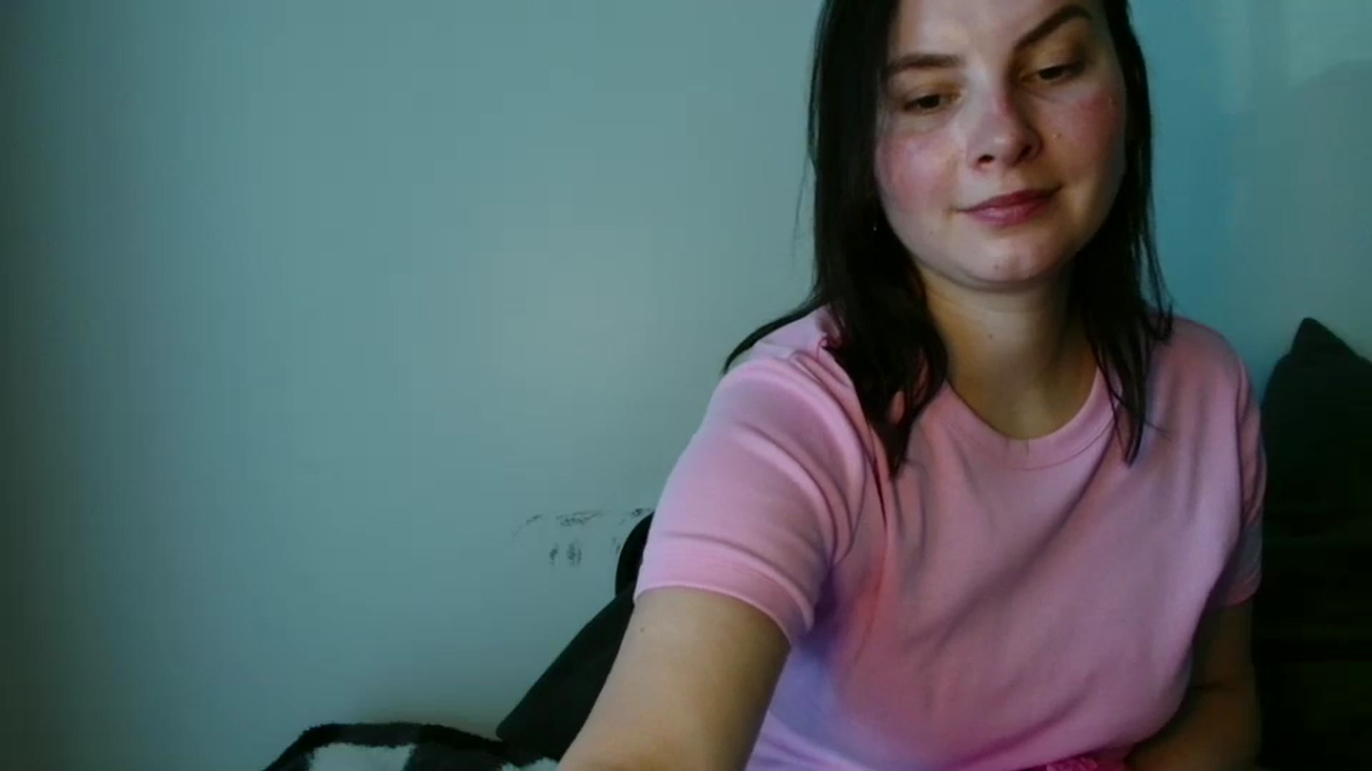 Gallery image thumbnail from MisssLove_is's myfreecams stream on, 10/08/2025, 16:36 image 19 of 20