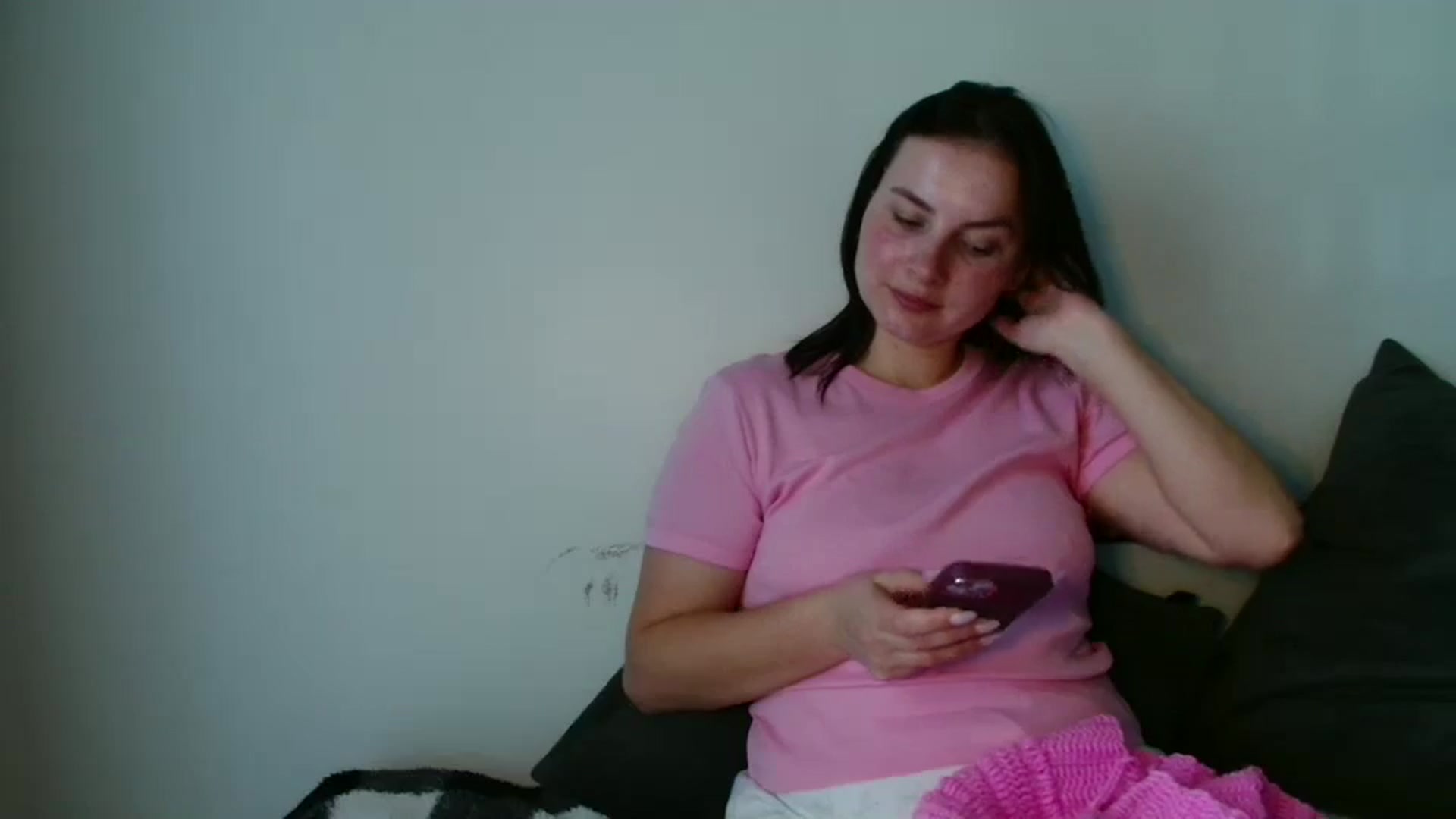 Gallery image thumbnail from MisssLove_is's myfreecams stream on, 10/08/2025, 16:36 image 18 of 20