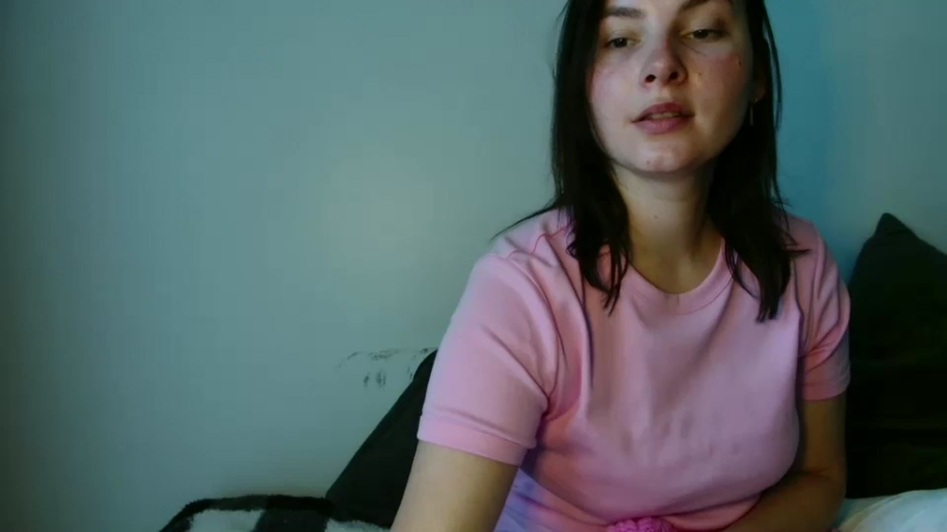 Gallery image thumbnail from MisssLove_is's myfreecams stream on, 10/08/2025, 16:36 image 2 of 20