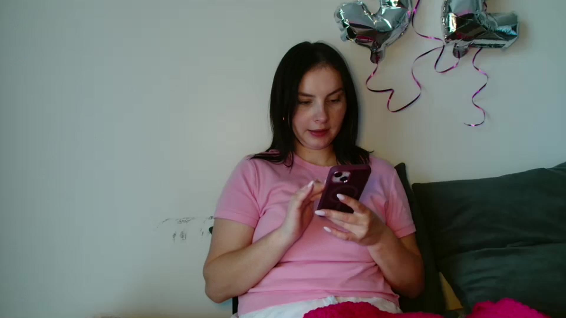 Gallery image thumbnail from MisssLove_is's myfreecams stream on, 10/27/2025, 18:21 image 19 of 20