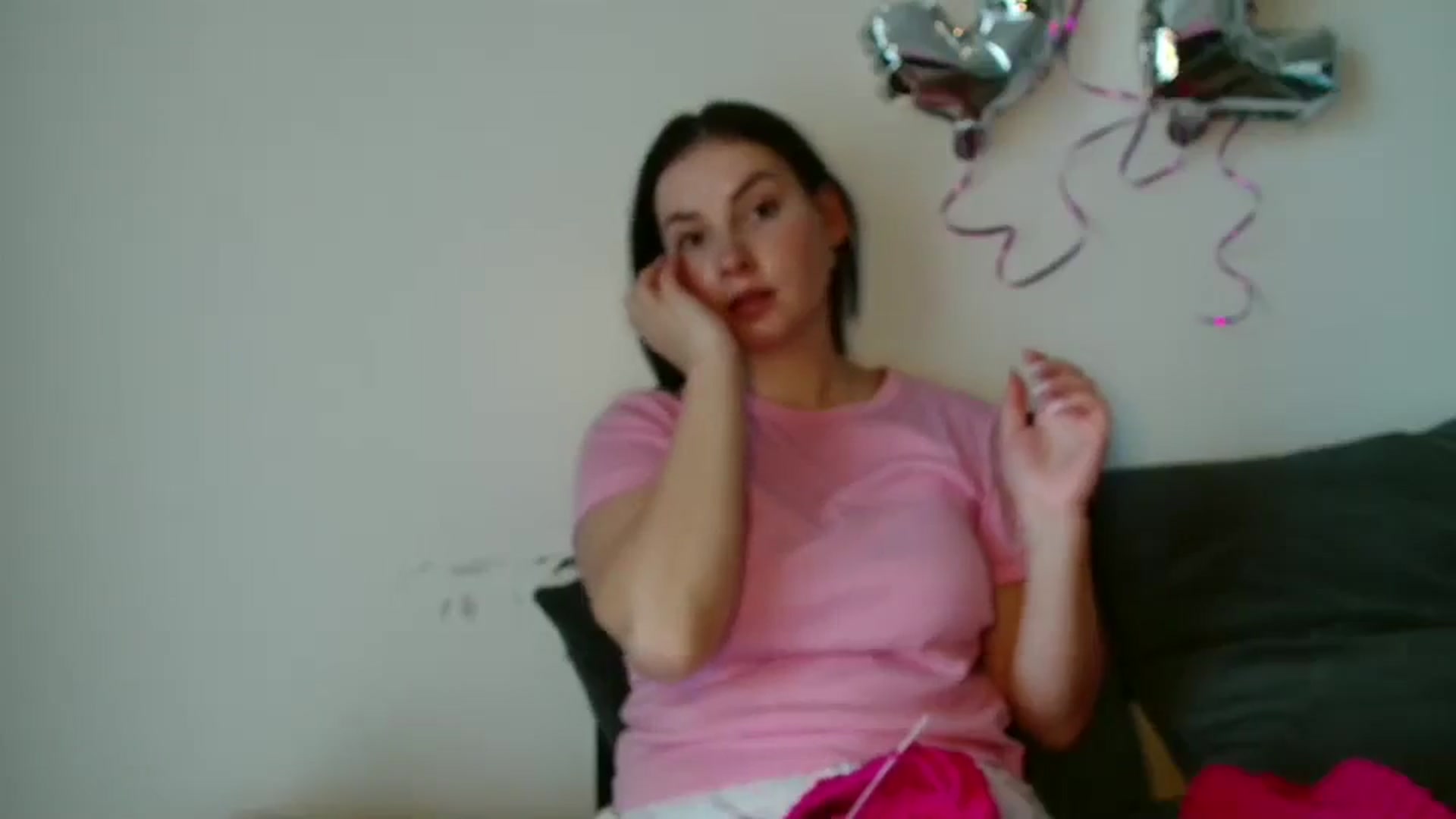 Gallery image thumbnail from MisssLove_is's myfreecams stream on, 10/27/2025, 18:21 image 16 of 20