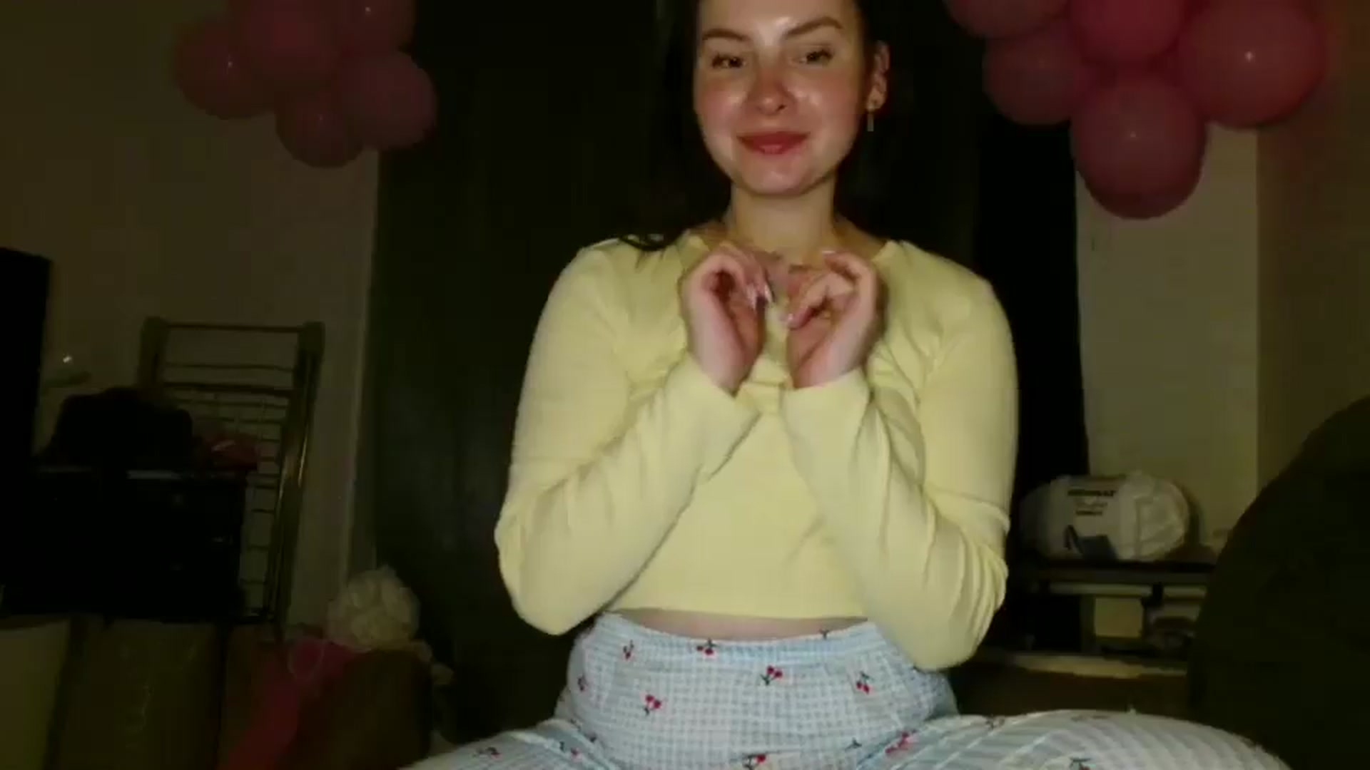 Gallery image thumbnail from MisssLove_is's myfreecams stream on, 11/03/2025, 08:09 image 13 of 20