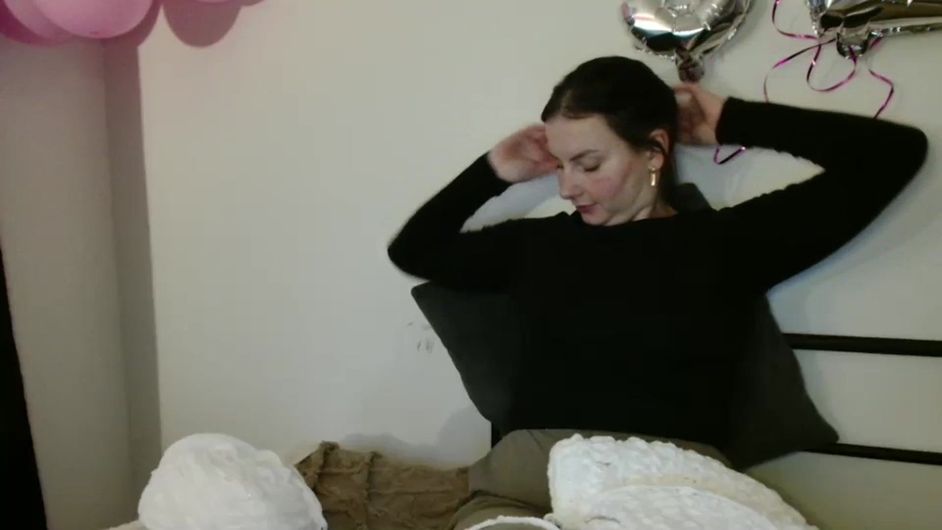 Gallery image thumbnail from MisssLove_is's myfreecams stream on, 11/03/2025, 18:02 image 19 of 20