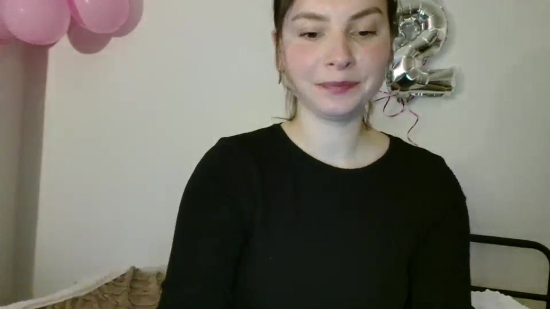 Gallery image thumbnail from MisssLove_is's myfreecams stream on, 11/03/2025, 18:02 image 9 of 20