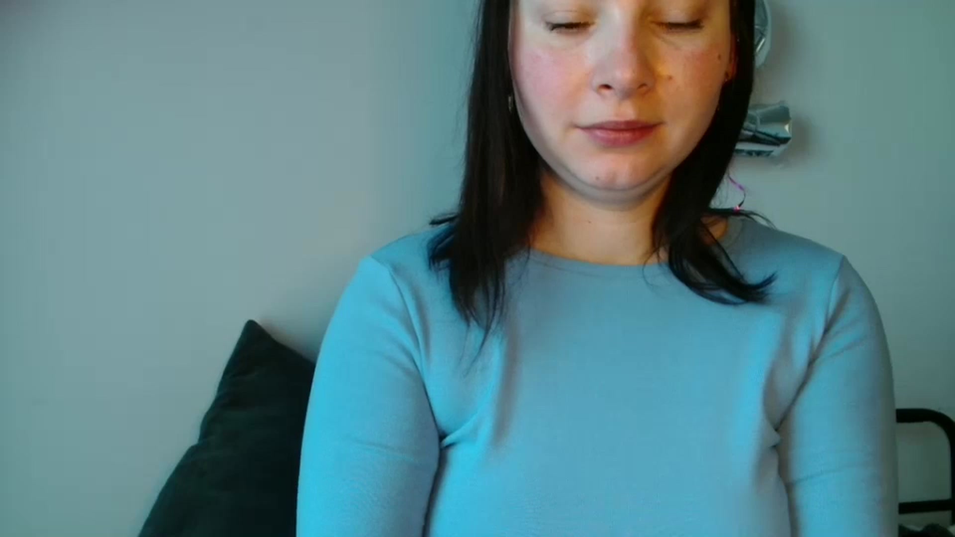 Gallery image thumbnail from MisssLove_is's myfreecams stream on, 11/15/2025, 15:16 image 6 of 20