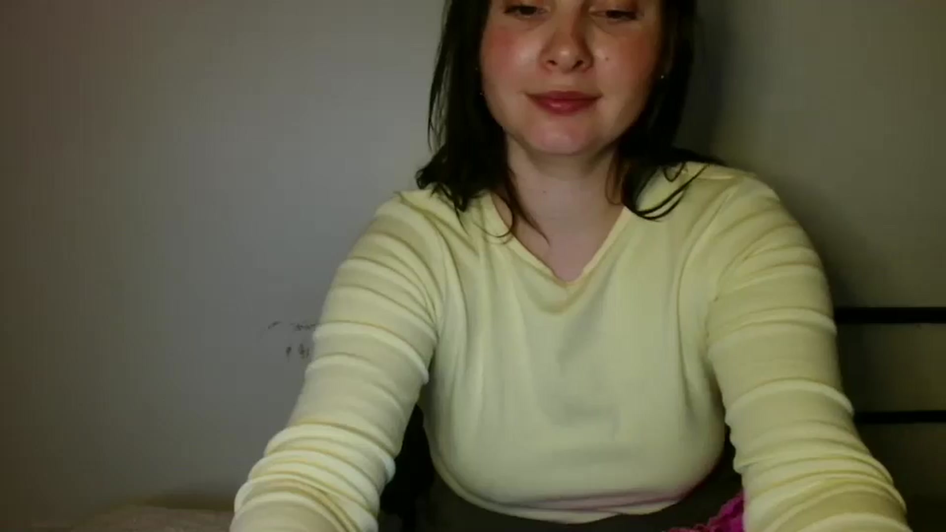 Gallery image thumbnail from MisssLove_is's myfreecams stream on, 11/24/2025, 01:23 image 9 of 20