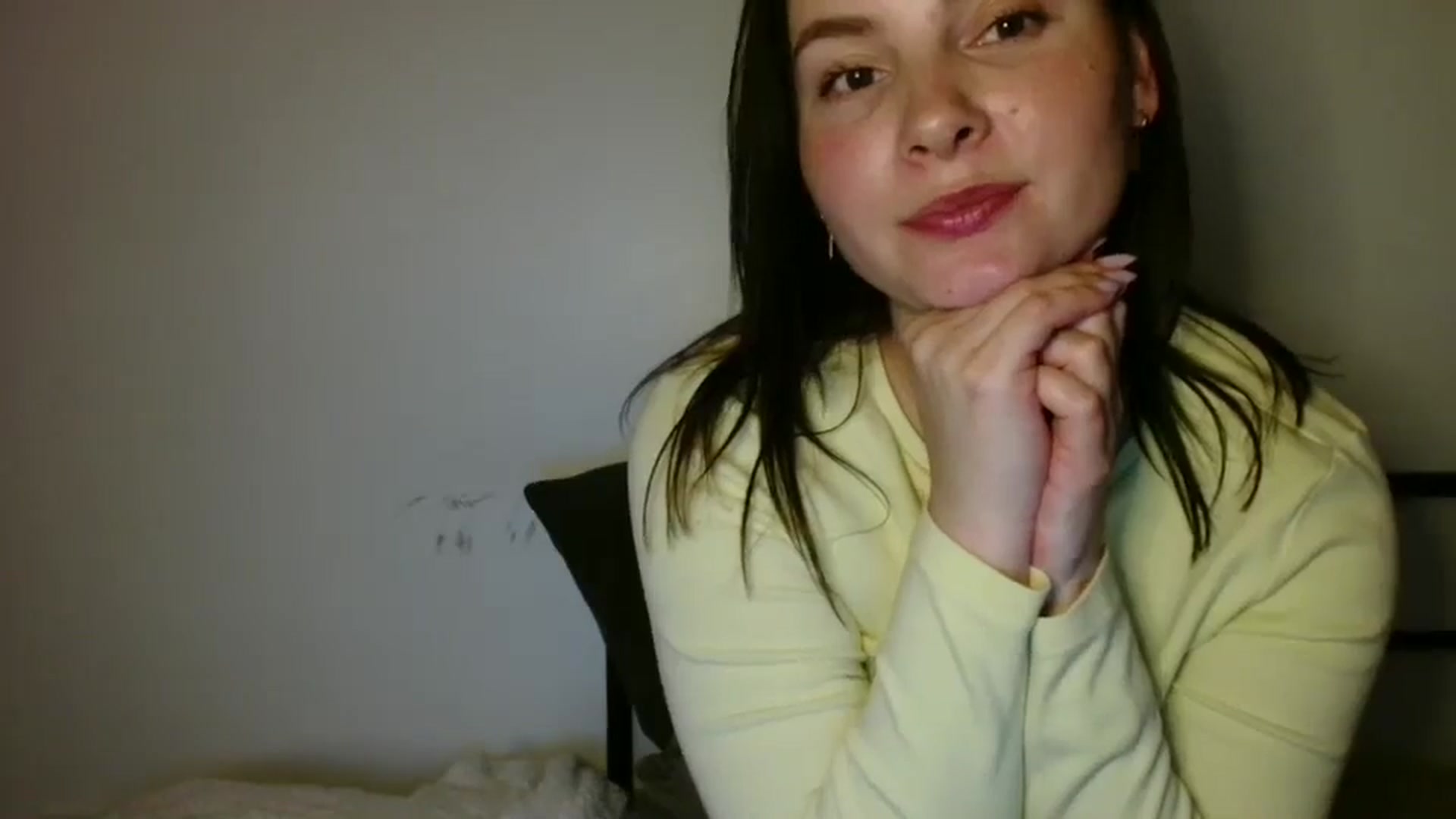 Gallery image thumbnail from MisssLove_is's myfreecams stream on, 11/24/2025, 01:23 image 19 of 20