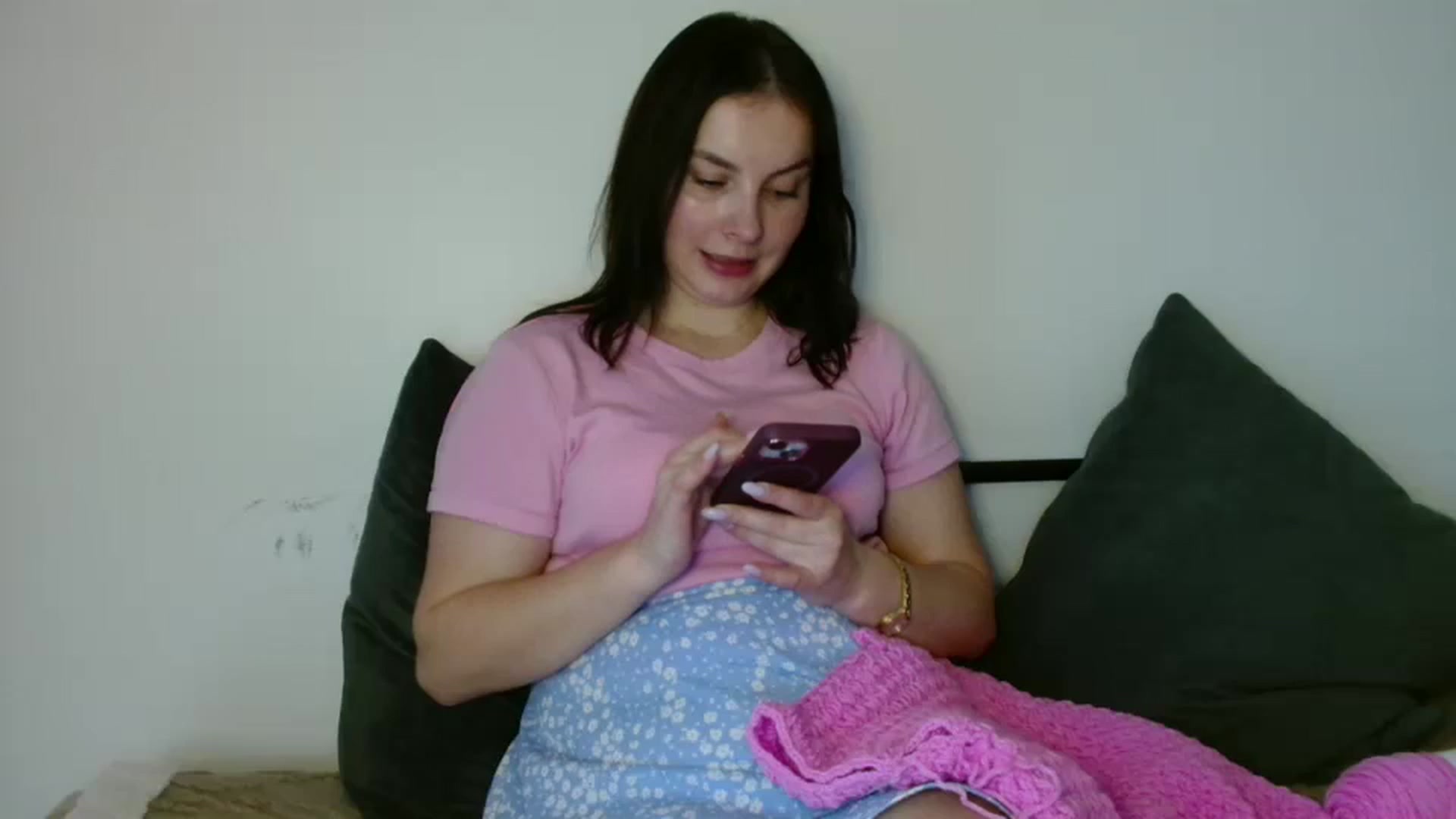 Gallery image thumbnail from MisssLove_is's myfreecams stream on, 11/25/2025, 19:40 image 15 of 20
