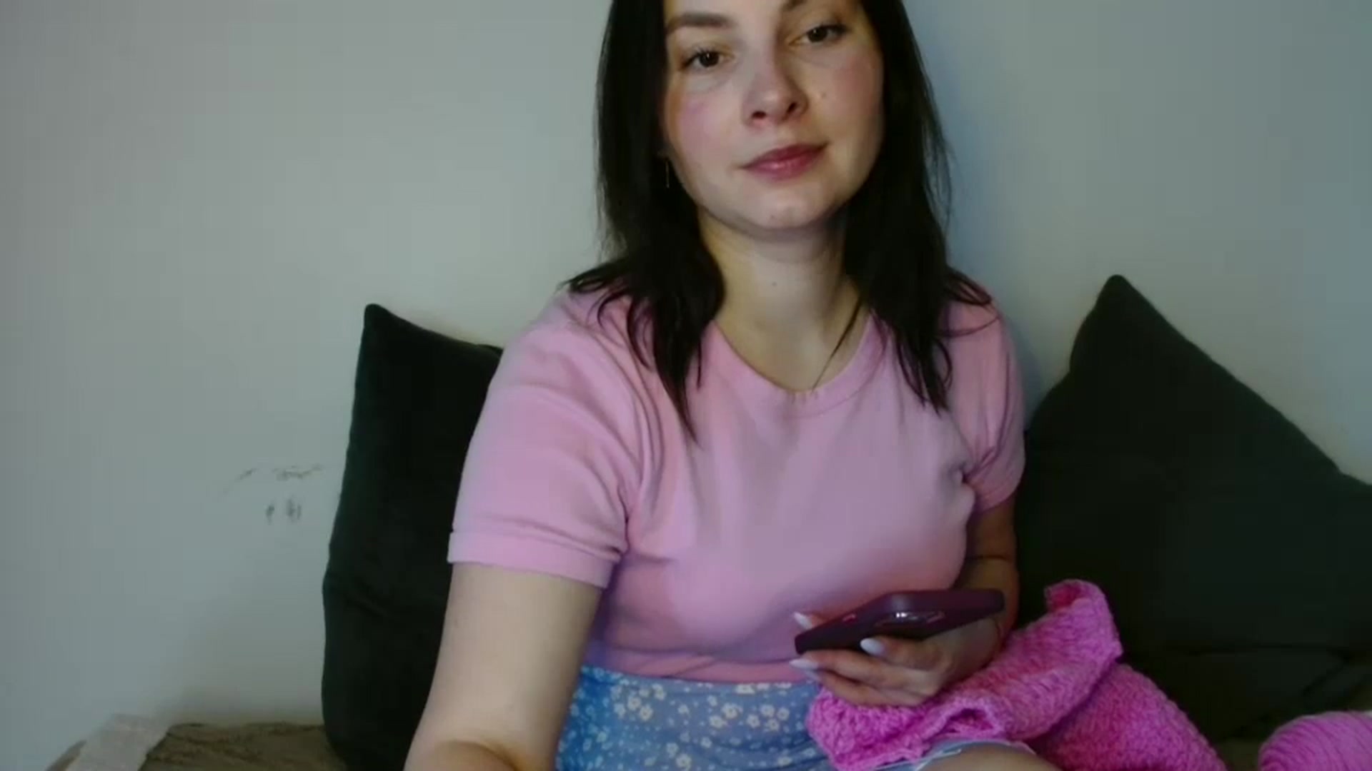 Gallery image thumbnail from MisssLove_is's myfreecams stream on, 11/25/2025, 19:40 image 12 of 20