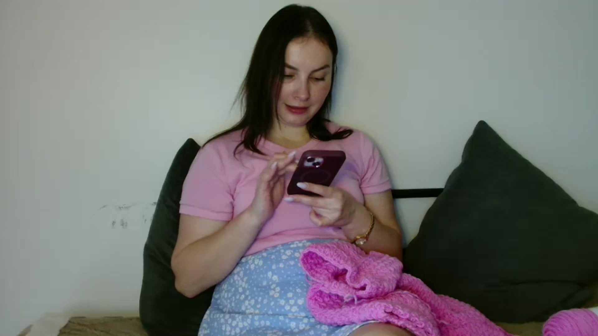 Gallery image thumbnail from MisssLove_is's myfreecams stream on, 11/25/2025, 19:40 image 17 of 20