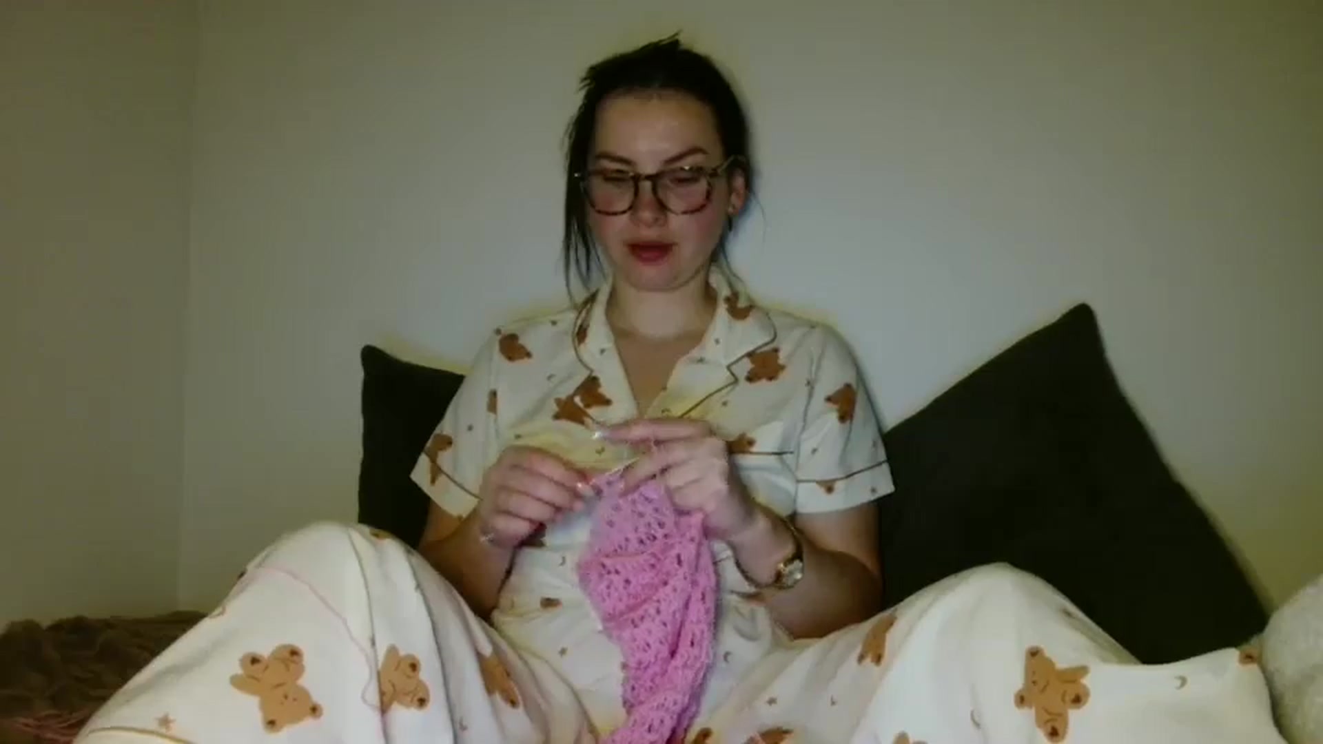 Gallery image thumbnail from MisssLove_is's myfreecams stream on, 12/16/2025, 10:31 image 3 of 20