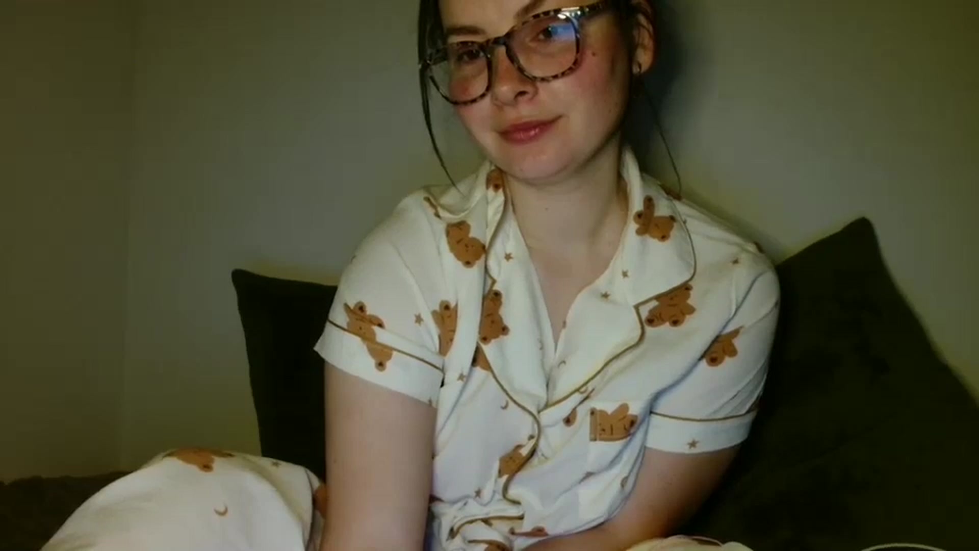 Gallery image thumbnail from MisssLove_is's myfreecams stream on, 12/16/2025, 10:31 image 8 of 20