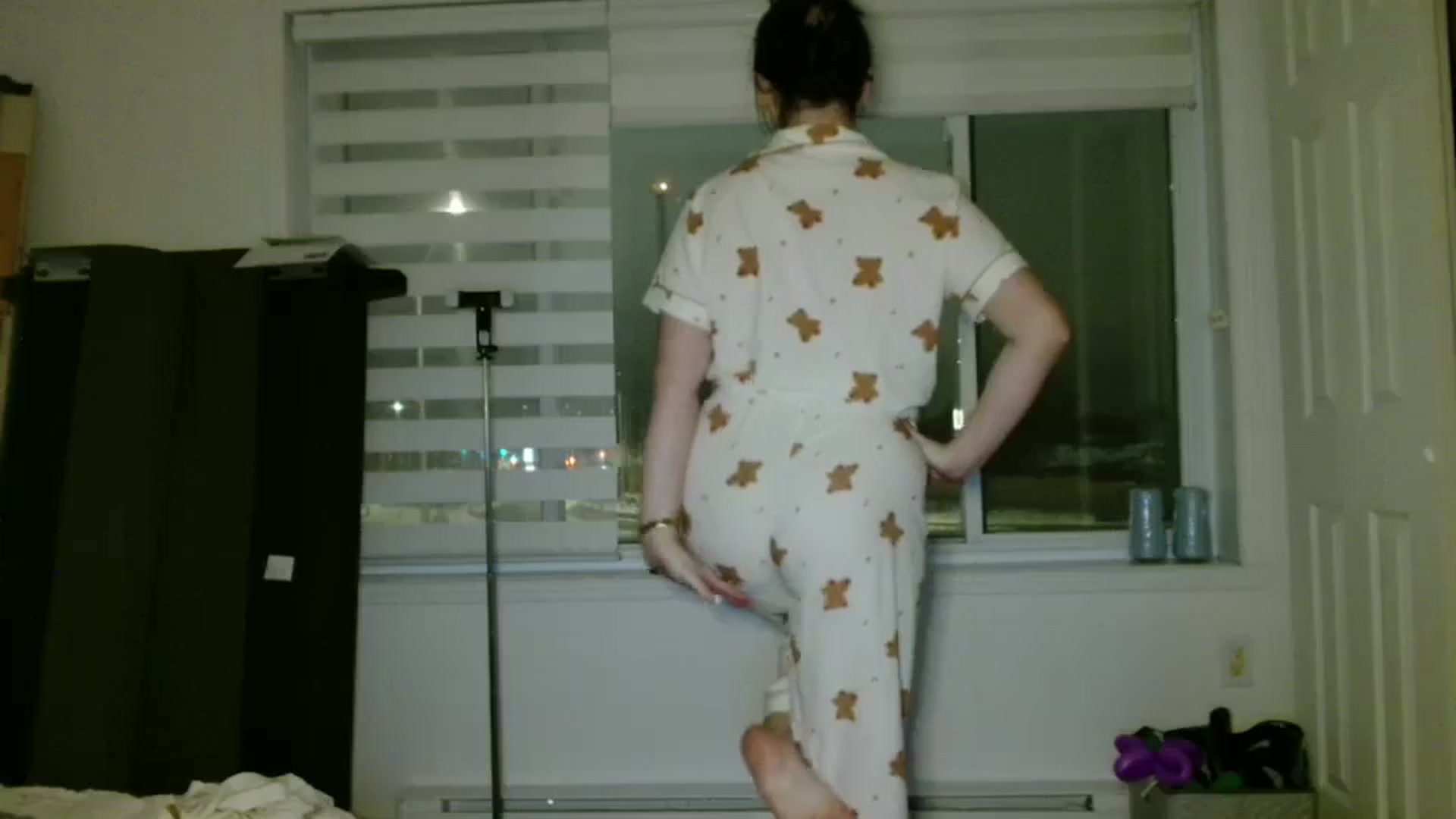 Gallery image thumbnail from MisssLove_is's myfreecams stream on, 12/16/2025, 10:31 image 17 of 20