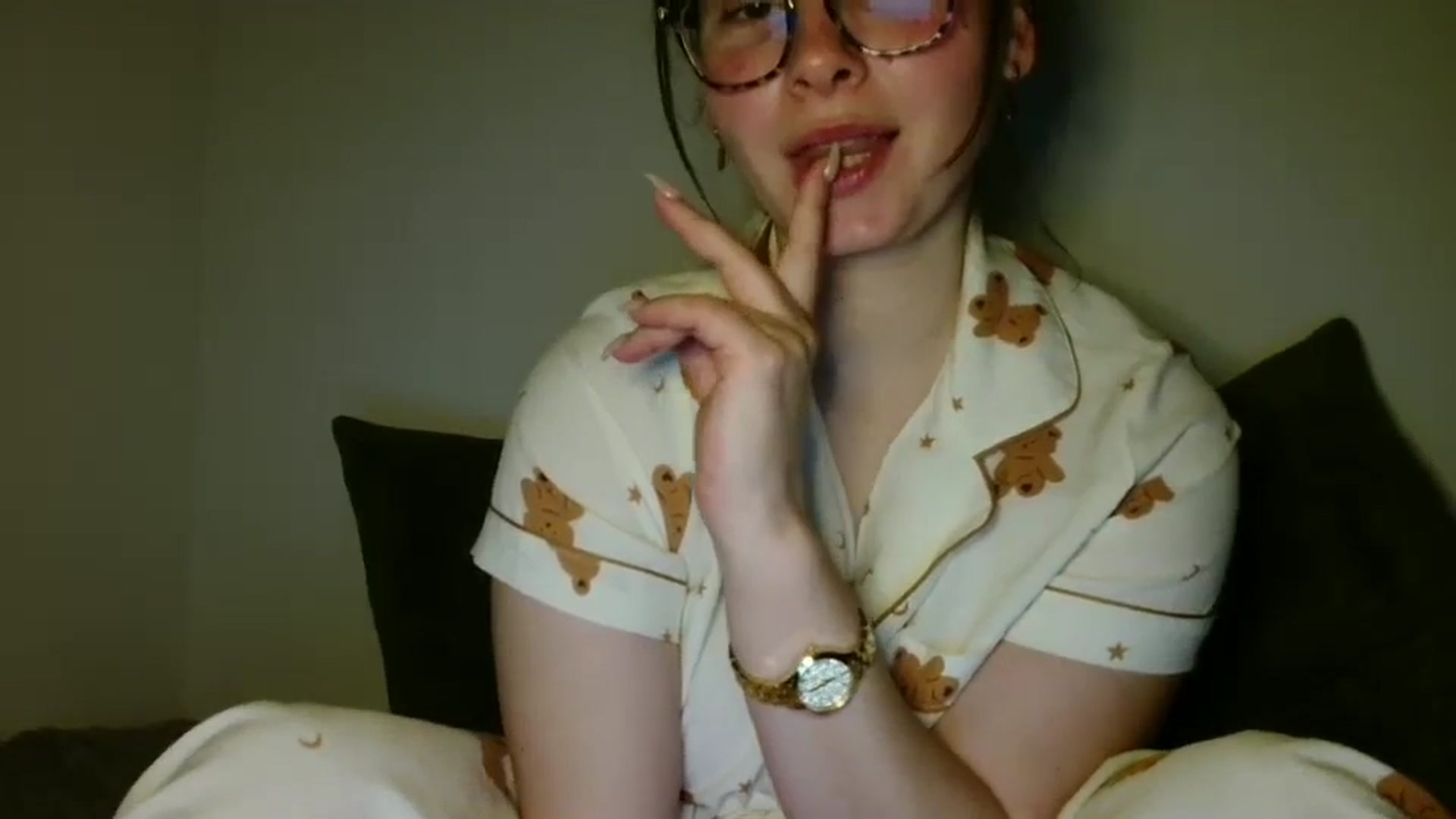 Gallery image thumbnail from MisssLove_is's myfreecams stream on, 12/16/2025, 10:31 image 10 of 20