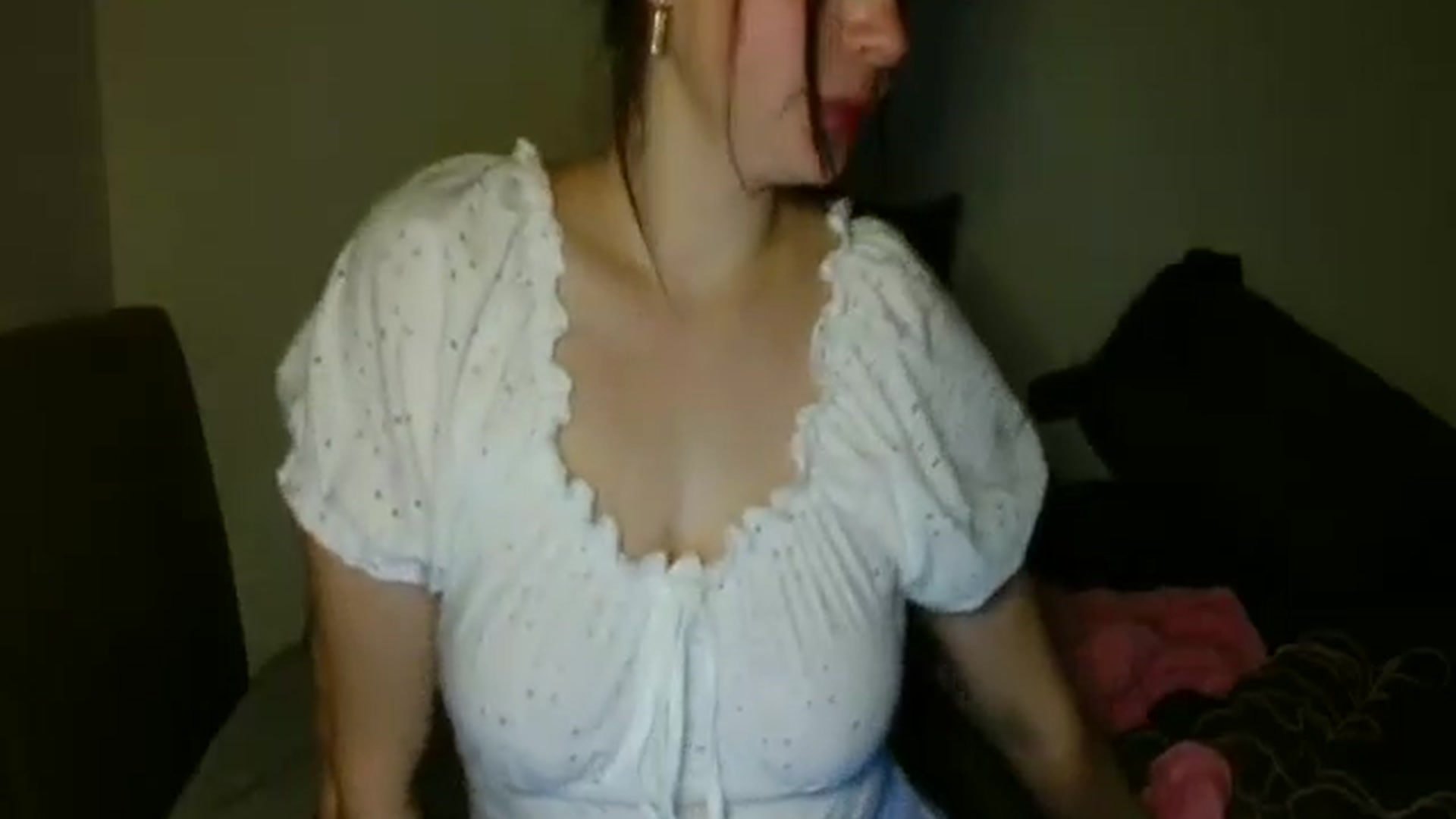 Gallery image thumbnail from MisssLove_is's myfreecams stream on, 12/17/2025, 09:46 image 5 of 20