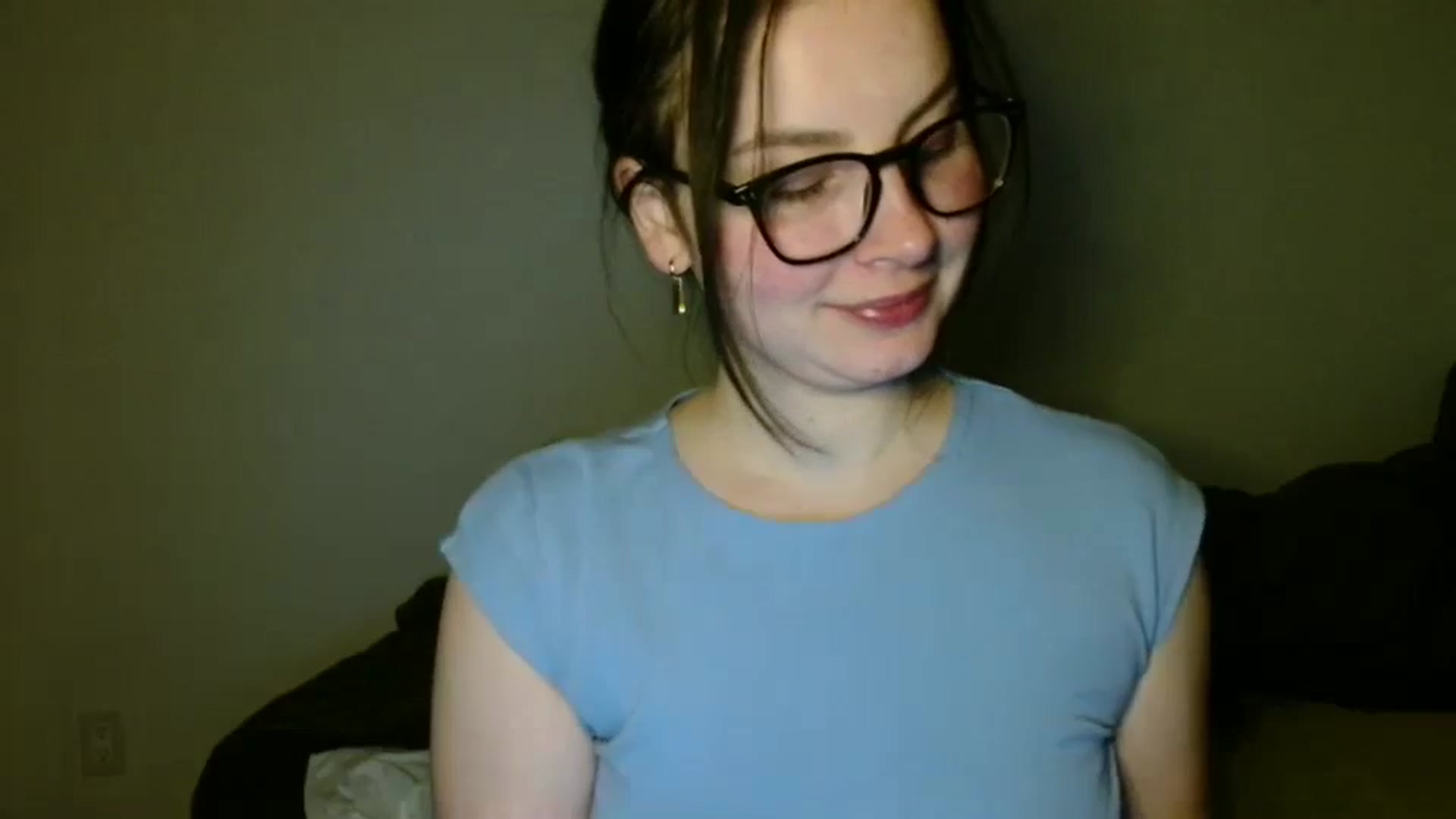 Gallery image thumbnail from MisssLove_is's myfreecams stream on, 12/22/2025, 23:32 image 15 of 20