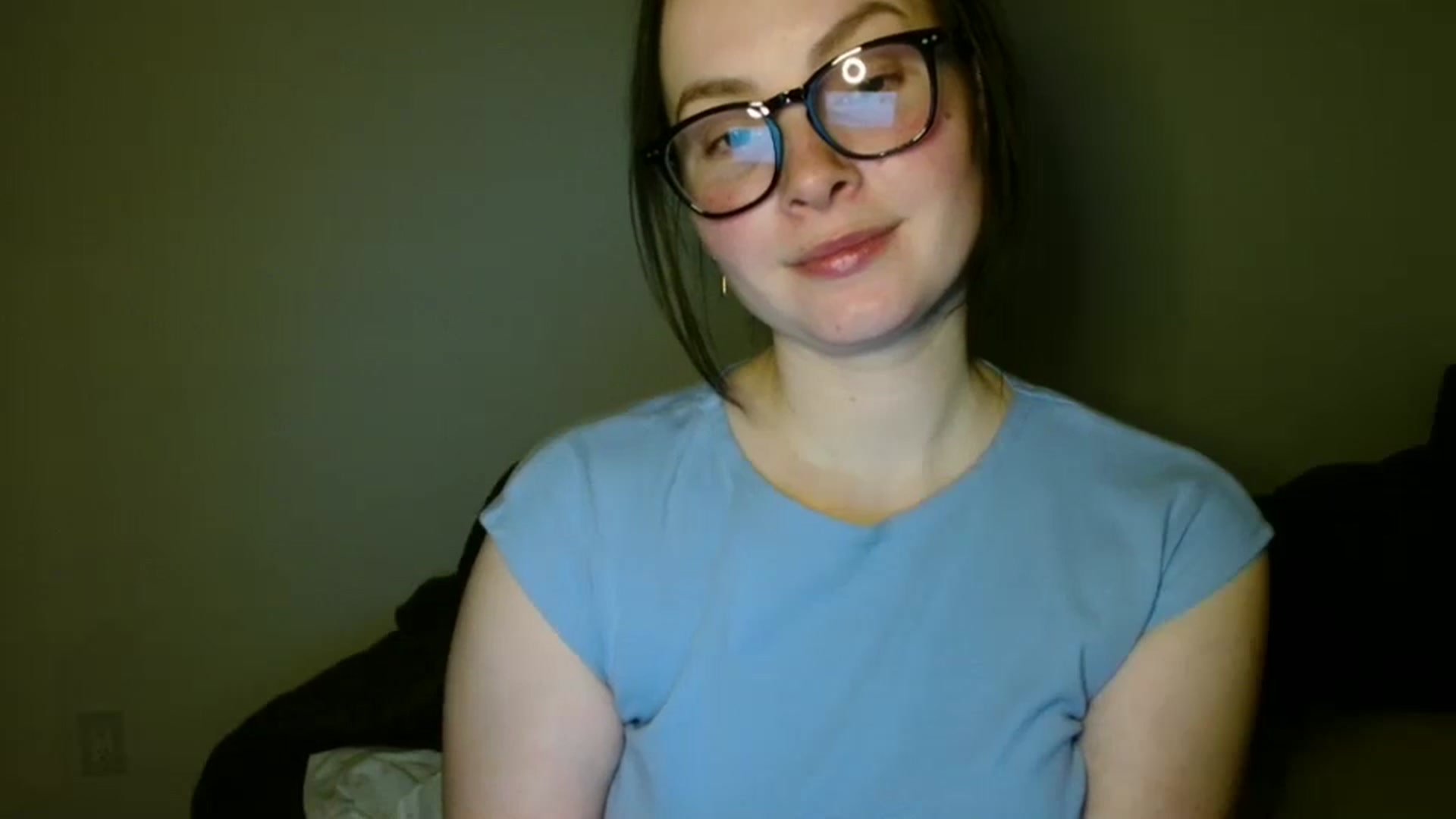 Gallery image thumbnail from MisssLove_is's myfreecams stream on, 12/22/2025, 23:32 image 9 of 20