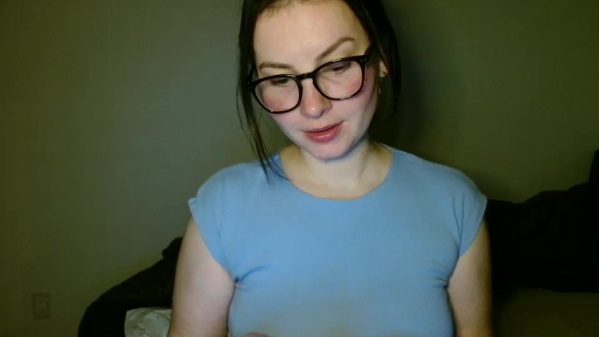 Gallery image thumbnail from MisssLove_is's myfreecams stream on, 12/22/2025, 23:32 image 8 of 20