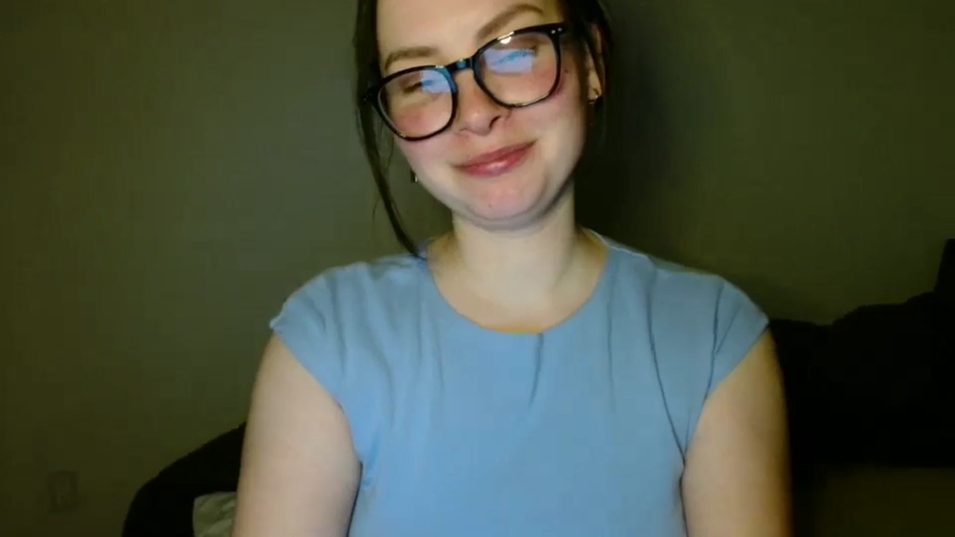 Gallery image thumbnail from MisssLove_is's myfreecams stream on, 12/22/2025, 23:32 image 4 of 20