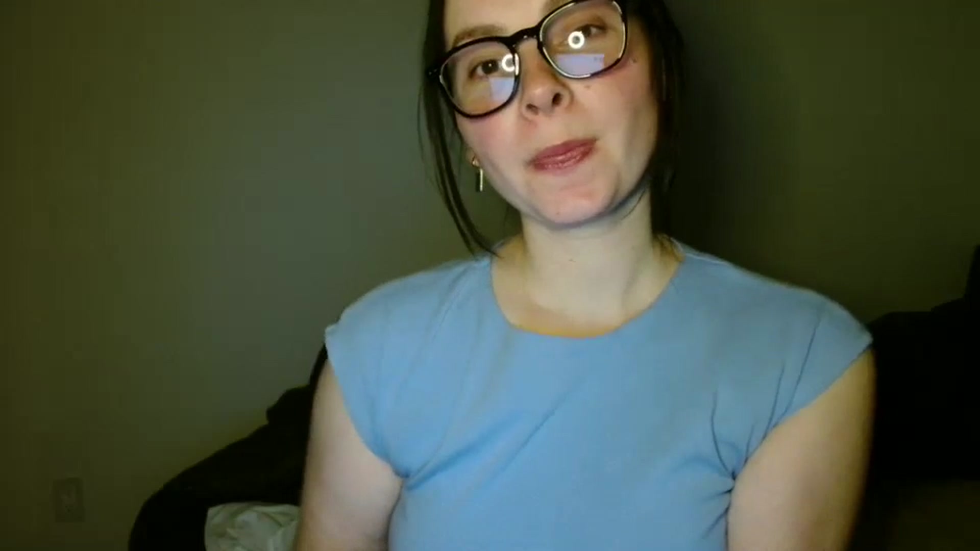 Gallery image thumbnail from MisssLove_is's myfreecams stream on, 12/22/2025, 23:32 image 12 of 20