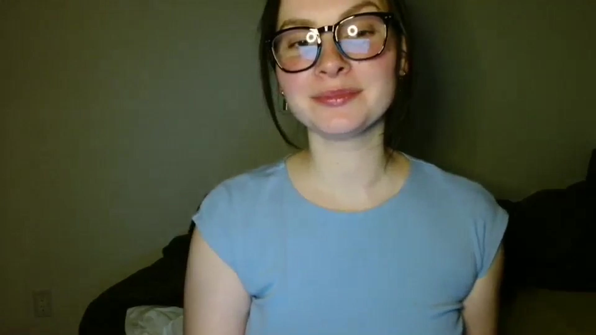 Gallery image thumbnail from MisssLove_is's myfreecams stream on, 12/22/2025, 23:32 image 17 of 20