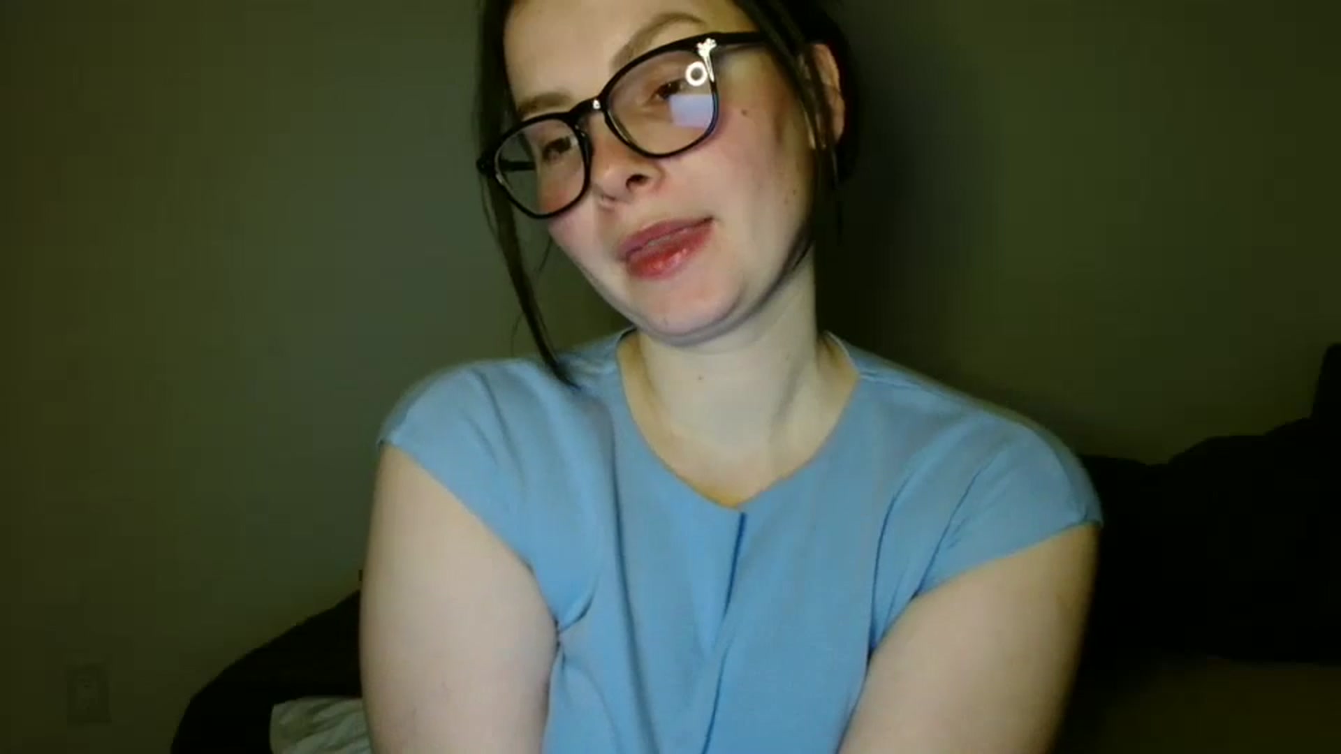 Gallery image thumbnail from MisssLove_is's myfreecams stream on, 12/22/2025, 23:32 image 2 of 20