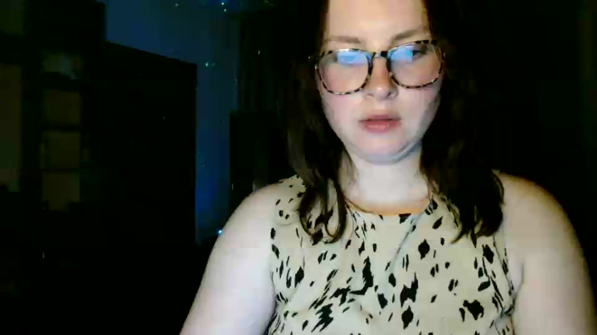 Gallery image thumbnail from MisssLove_is's myfreecams stream on, 05/31/2026, 19:35 image 18 of 20