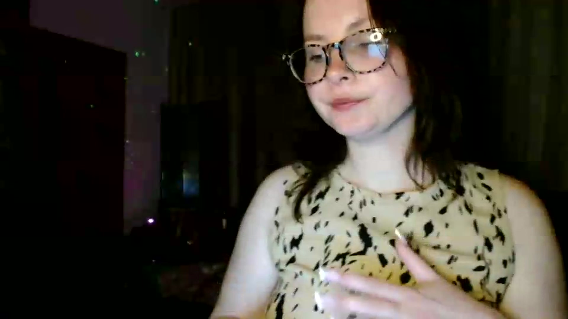 Gallery image thumbnail from MisssLove_is's myfreecams stream on, 05/31/2026, 19:35 image 14 of 20