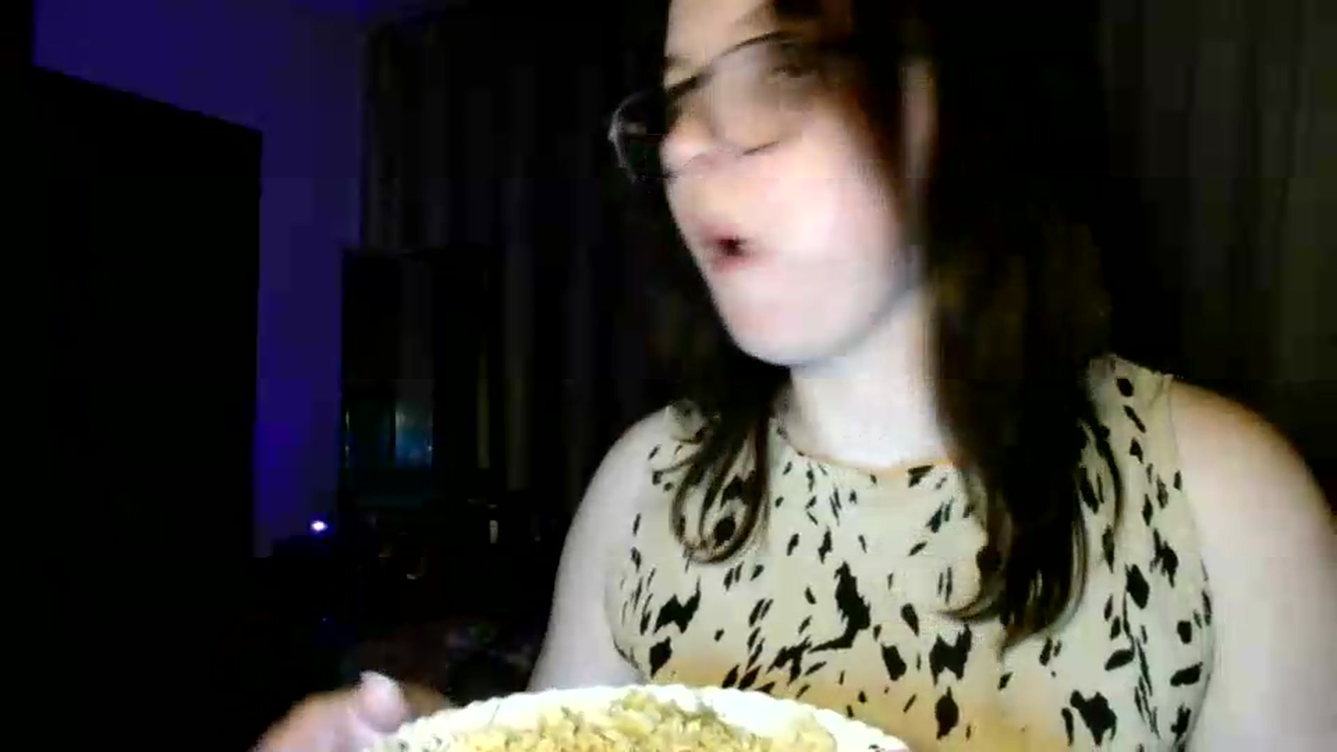 Gallery image thumbnail from MisssLove_is's myfreecams stream on, 05/31/2026, 19:35 image 20 of 20