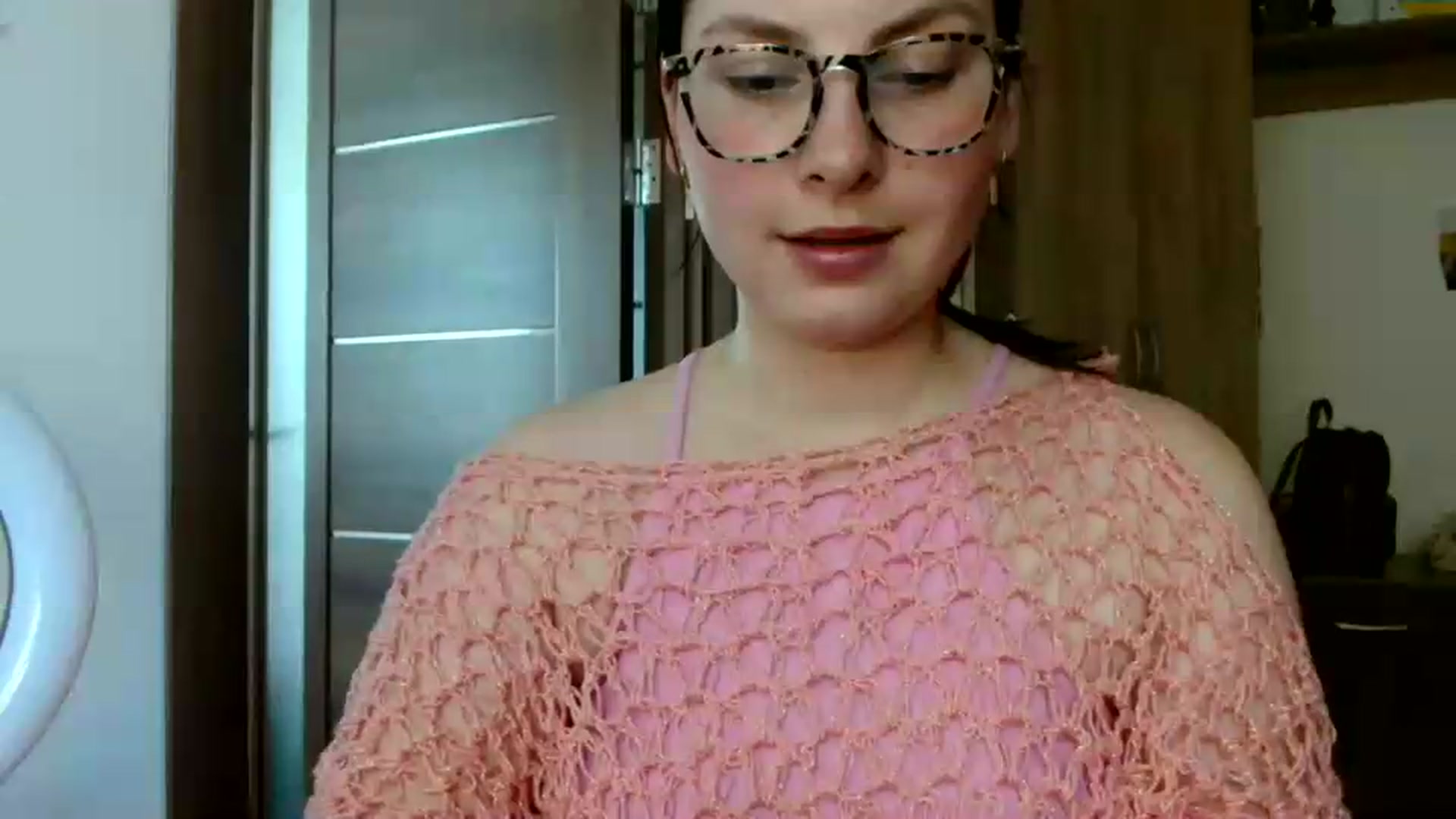 Gallery image thumbnail from MisssLove_is's myfreecams stream on, 06/19/2026, 14:25 image 15 of 20