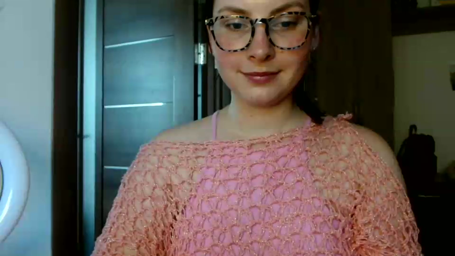 Gallery image thumbnail from MisssLove_is's myfreecams stream on, 06/19/2026, 14:25 image 16 of 20