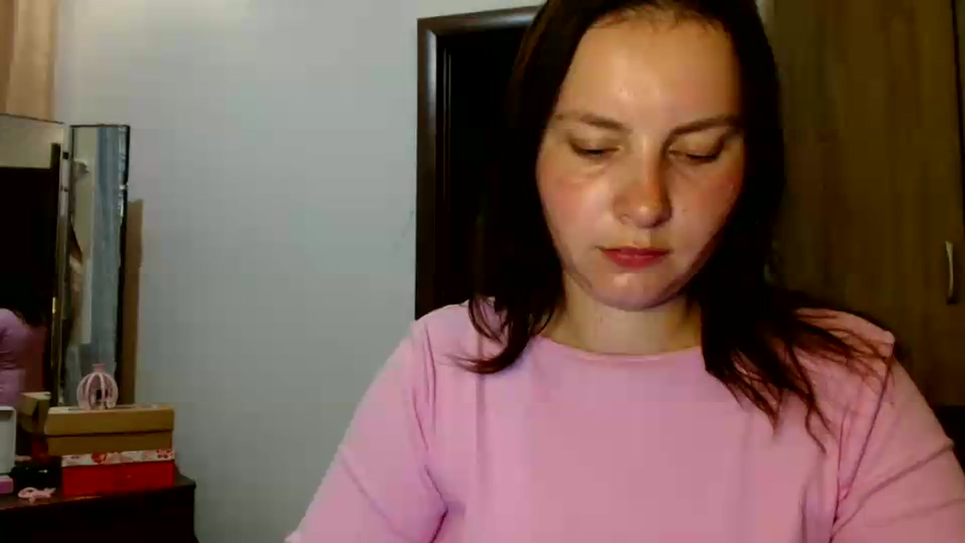 Gallery image thumbnail from MisssLove_is's myfreecams stream on, 07/01/2026, 21:03 image 17 of 20